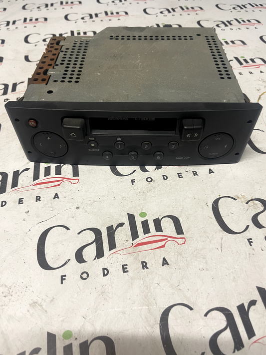 Autoradio per RENAULT CLIO II 8200057673