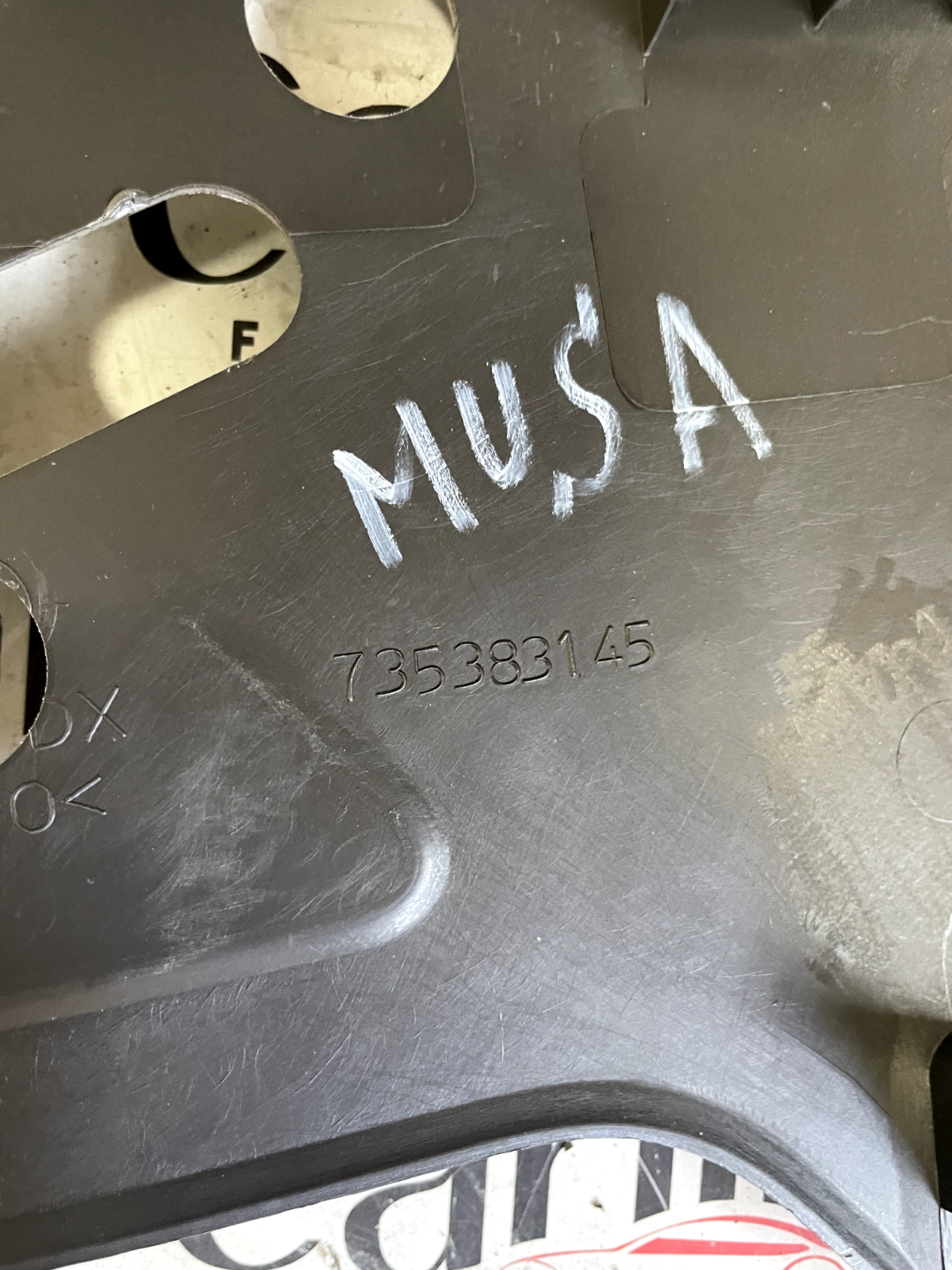 Coppia Supporti Cappelliera Lancia Musa 735383146/735383145 detail