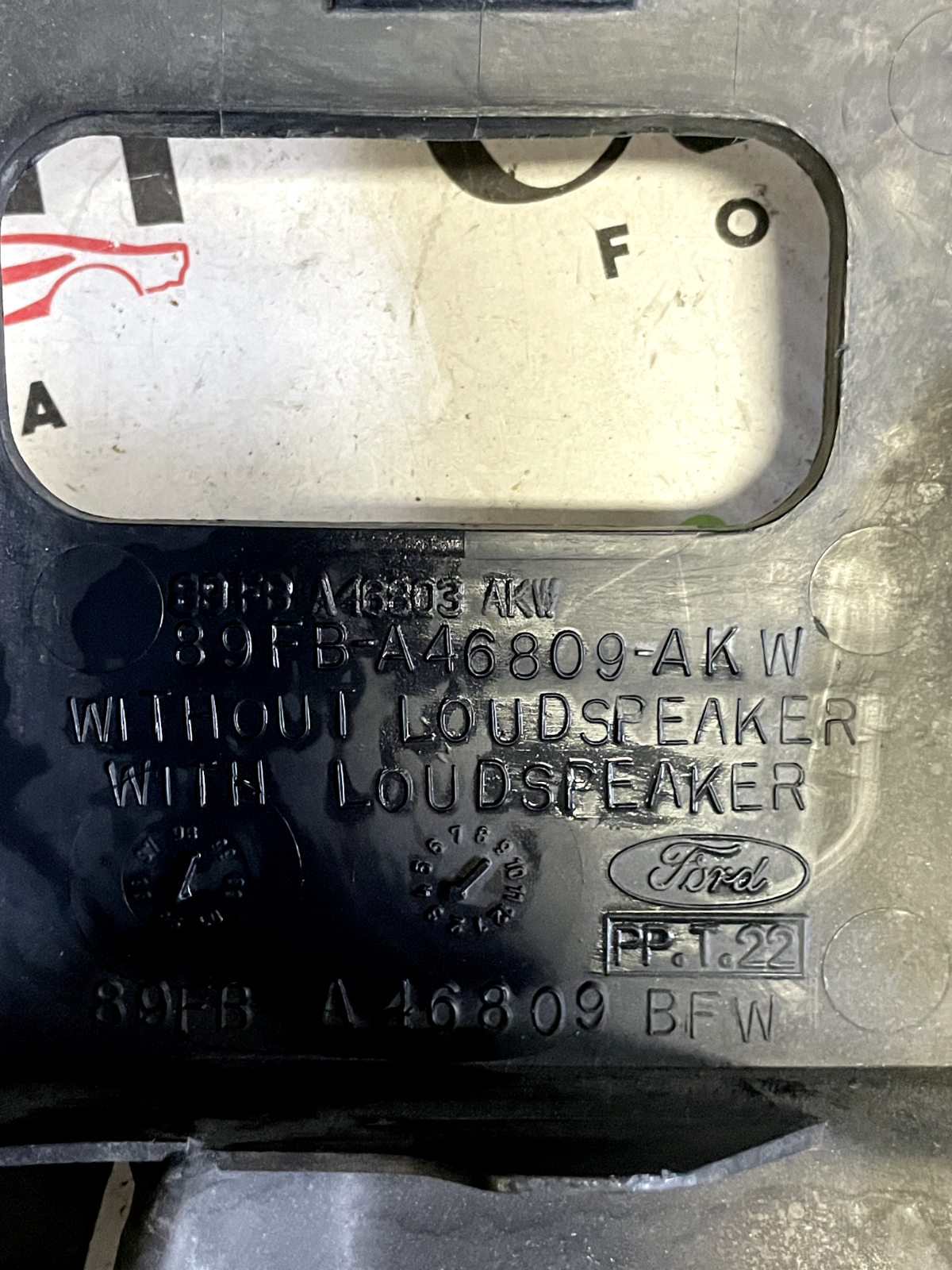 Coppia Supporto Cappelliera Ford Fiesta MK4 89FBA46809AKW/89FBA46802AKW detail 2