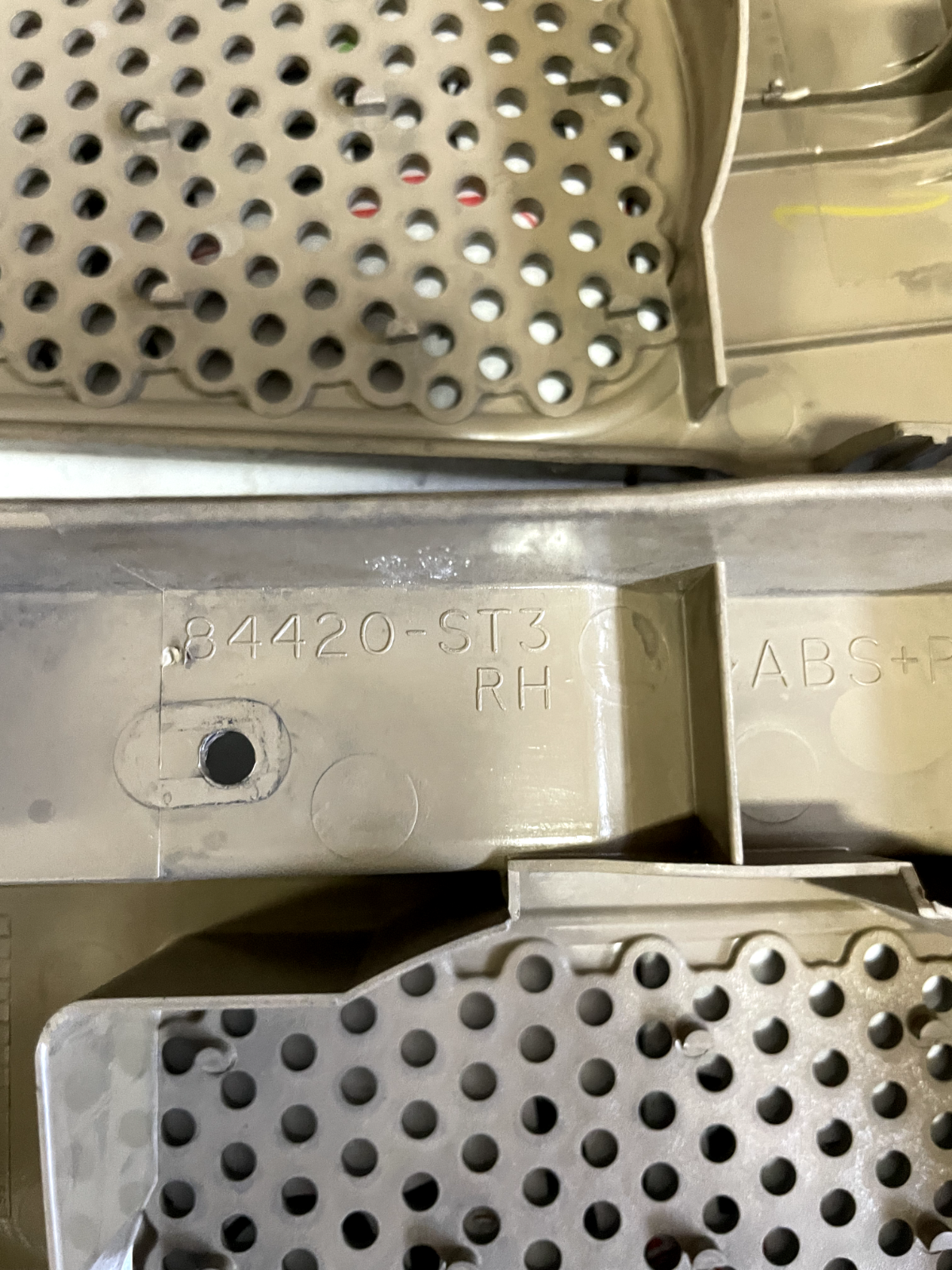 Coppia Supporto Cappelliera Rover 400-420 (1998) 84420ST3/84470ST3 detail 2