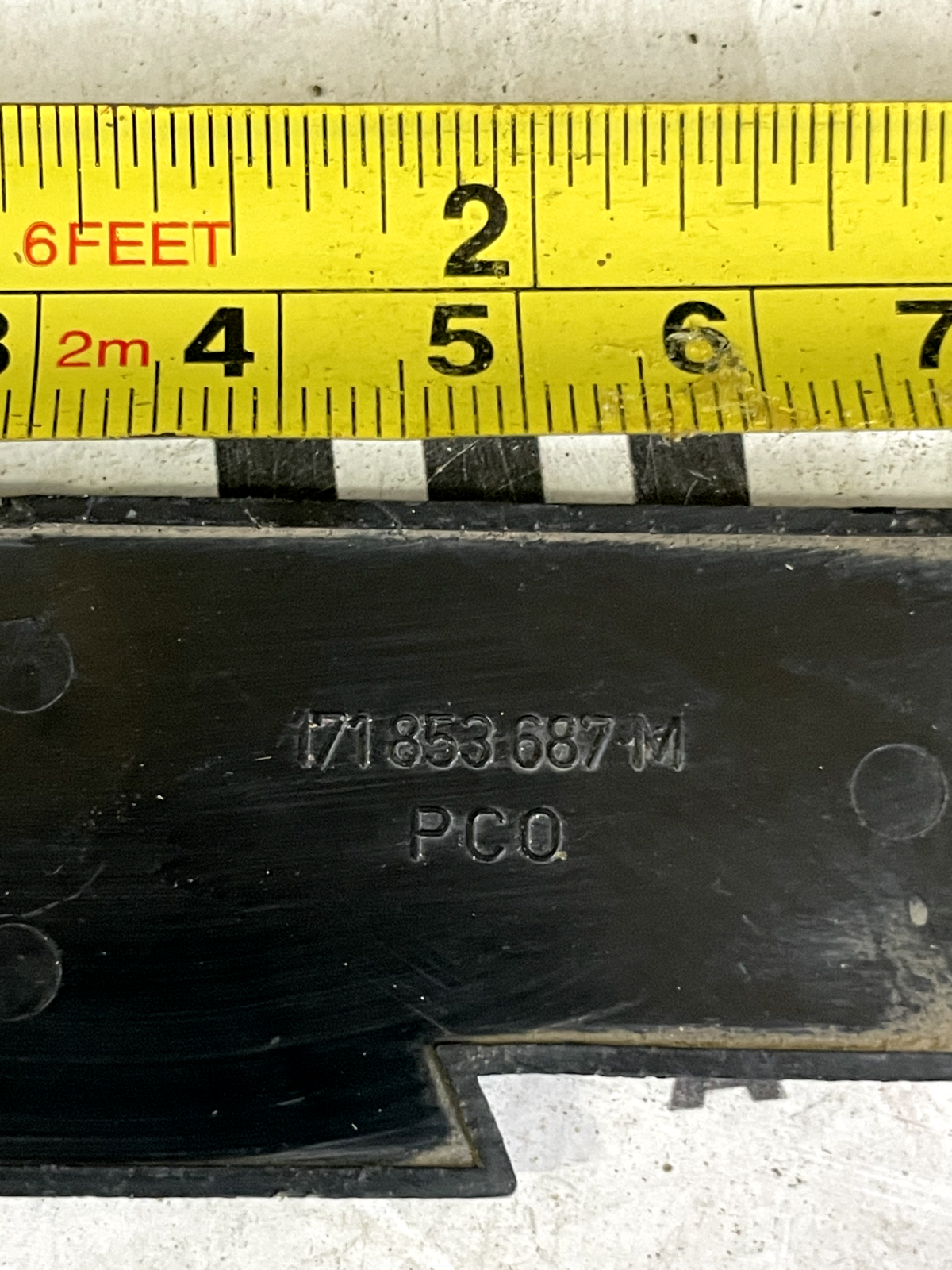 Emblema Volkswagen "Golf L" MK1 - Codice 171853687M detail 2