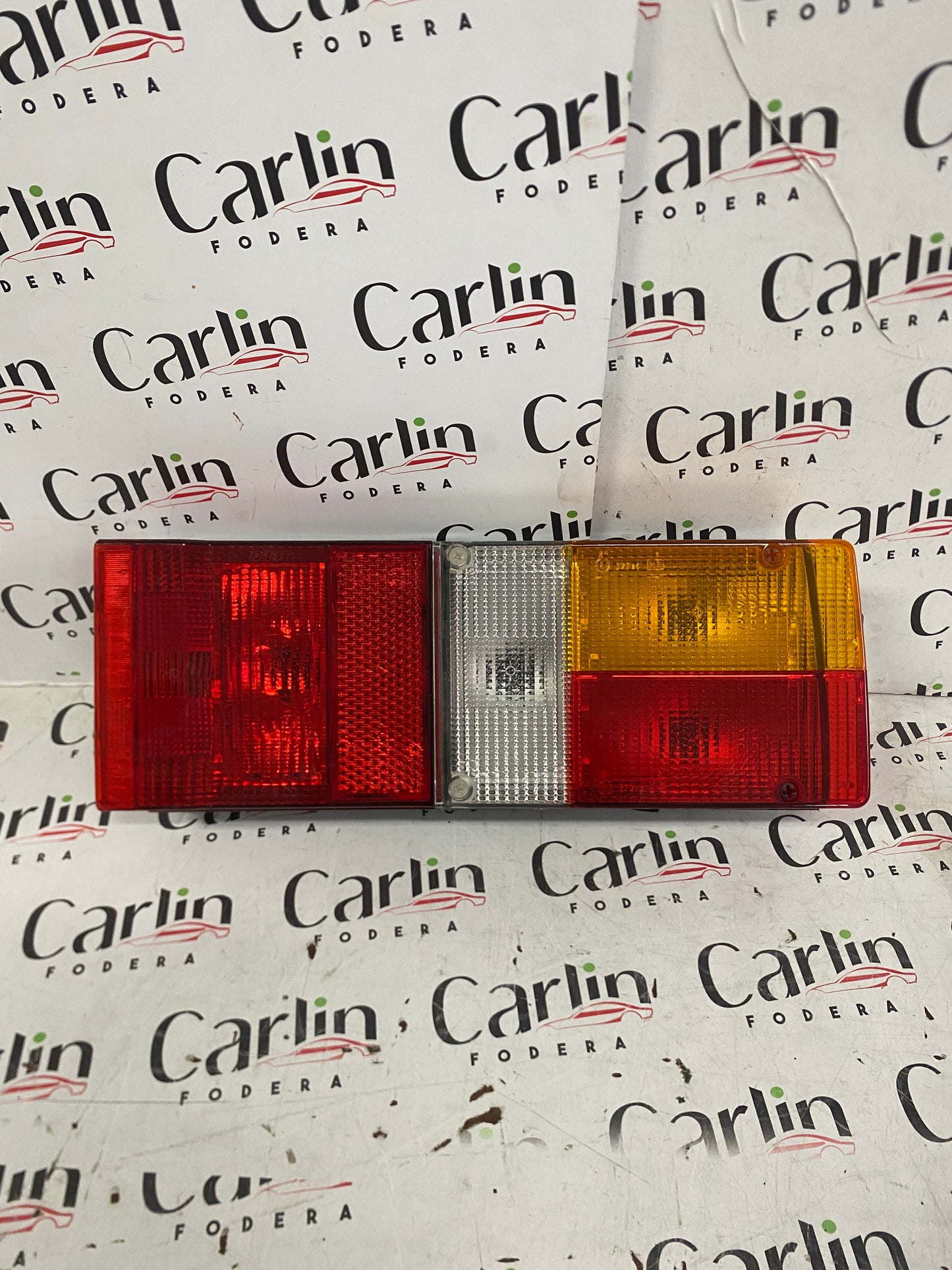 FANALE POSTERIORE DESTRO – FIAT 131 ABARTH – OEM 296007 2