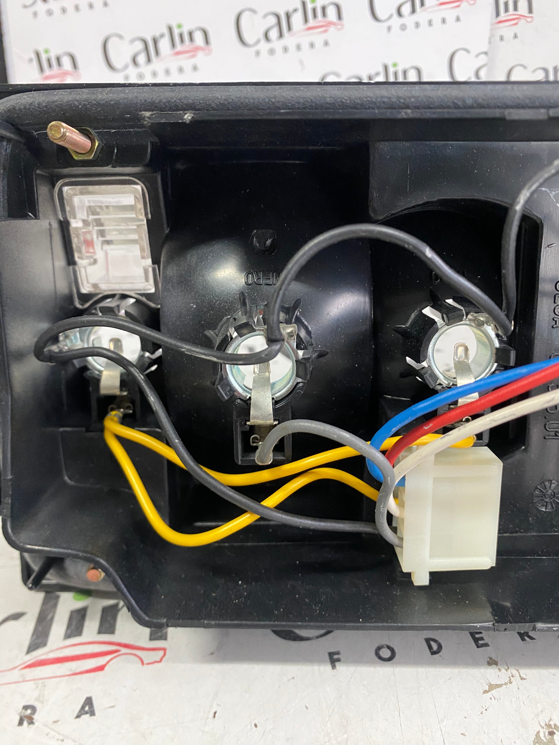 FANALE POSTERIORE SINISTRO – FIAT 131 III SERIE – SIEM 17087000 2