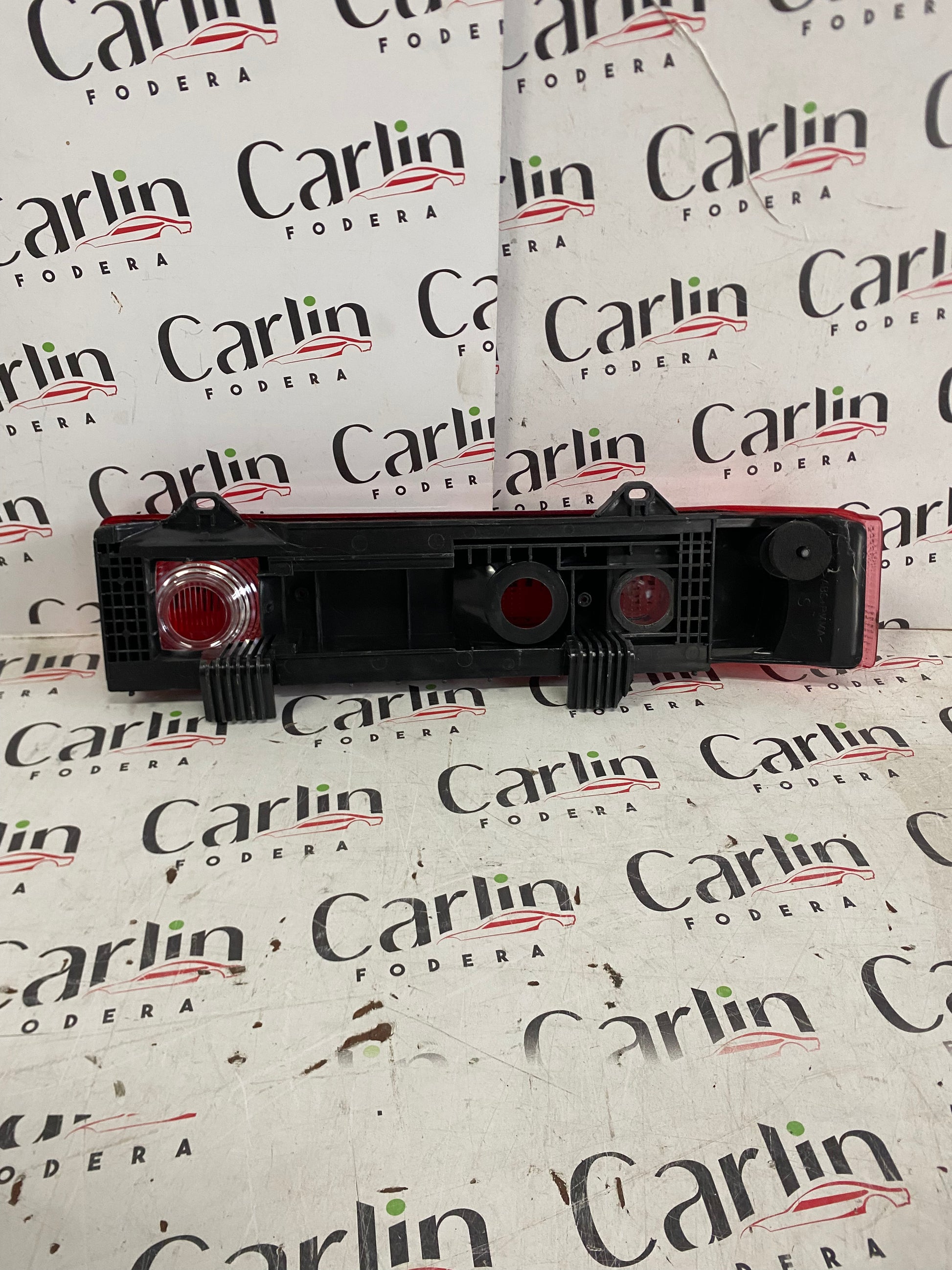 FANALE POSTERIORE SINISTRO NUOVO – FIAT CINQUECENTO (170) – 44218635SFANALE POSTERIORE SINISTRO NUOVO – FIAT CINQUECENTO (170) – 44218635S 2