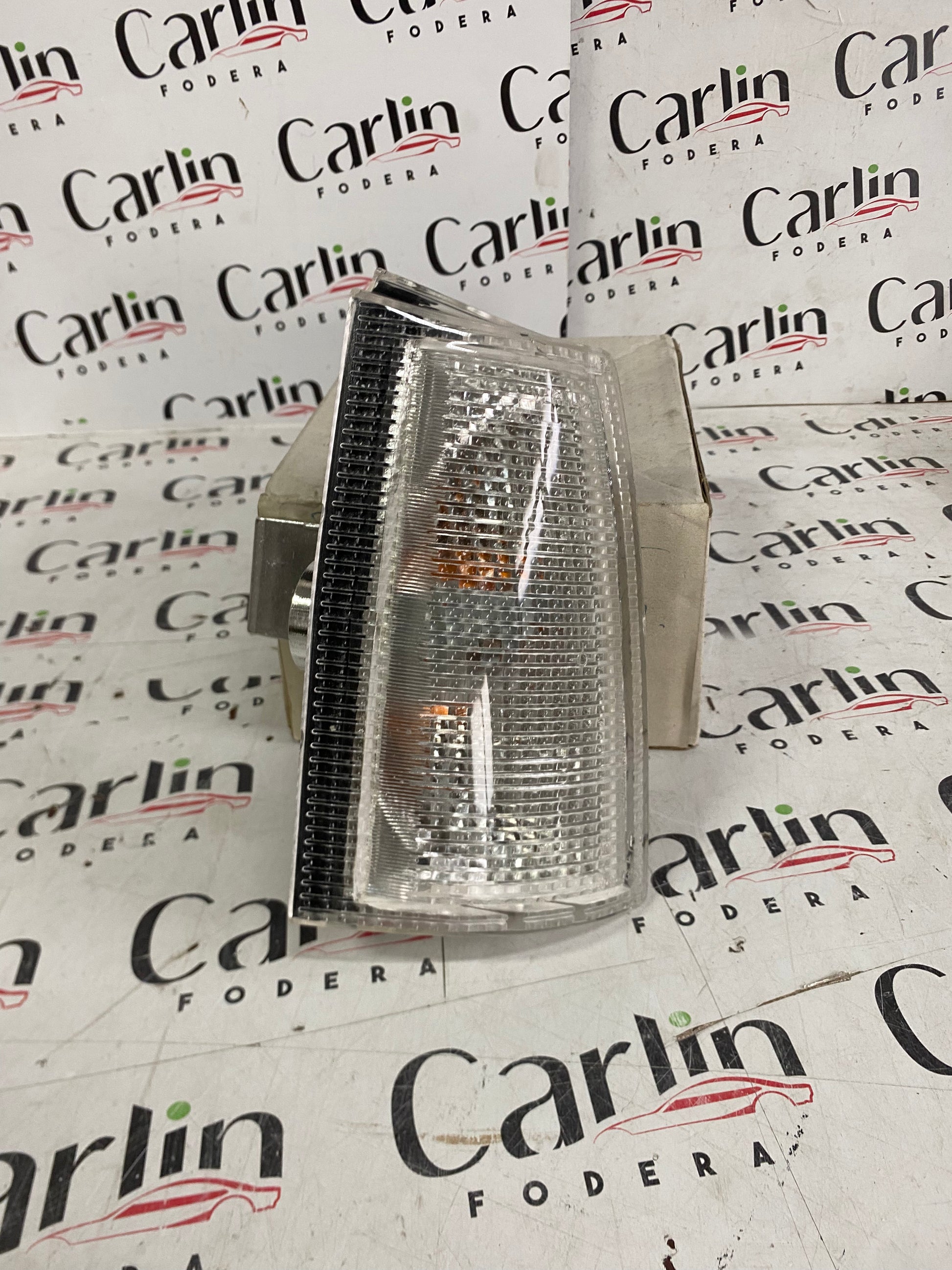 FANALINO FRECCIA ANTERIORE DESTRO – FIAT CROMA (1985-1990) – 10.072.120