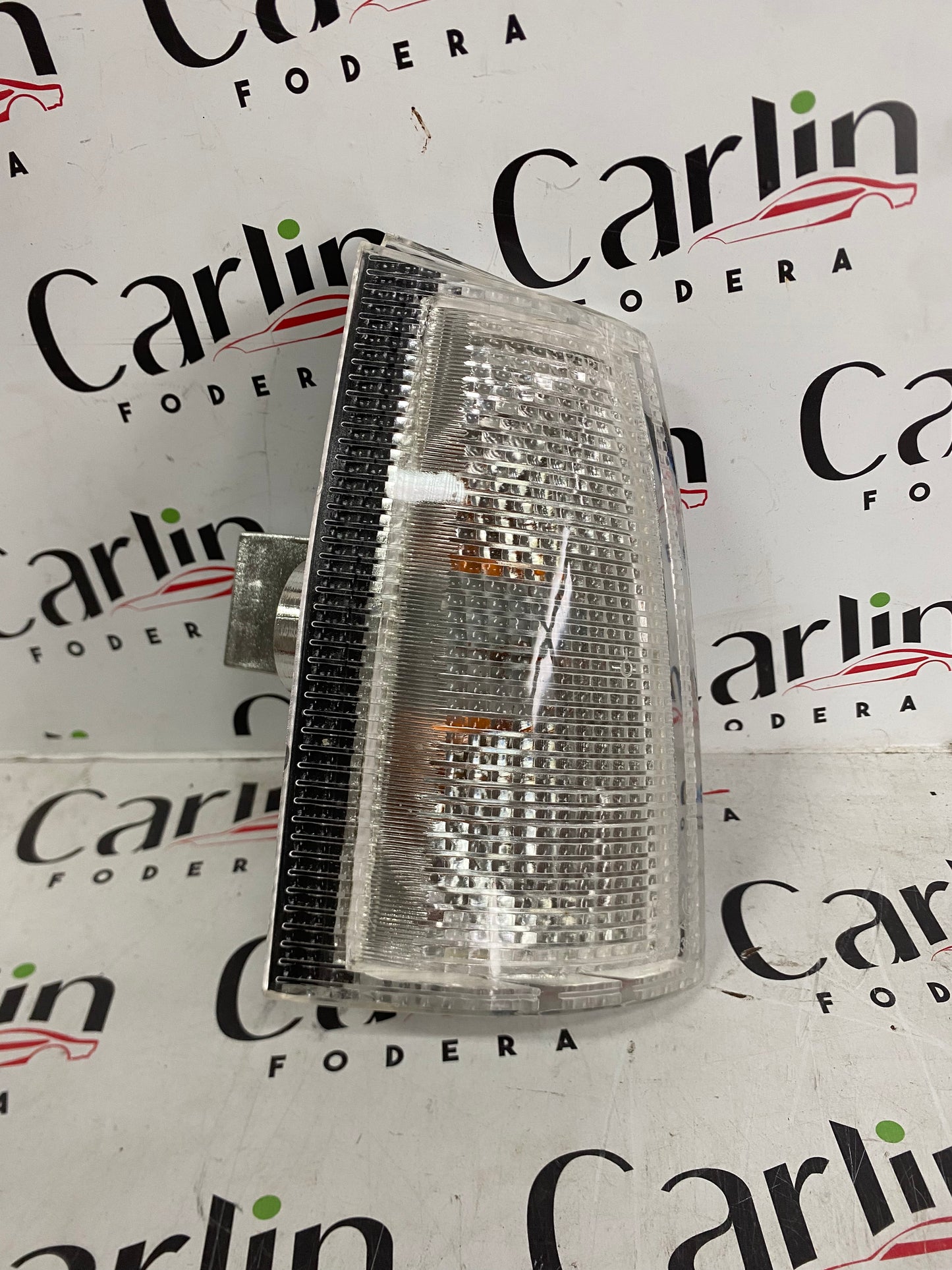 FANALINO FRECCIA ANTERIORE DESTRO – FIAT CROMA (1985-1990) – 10.072.120 1