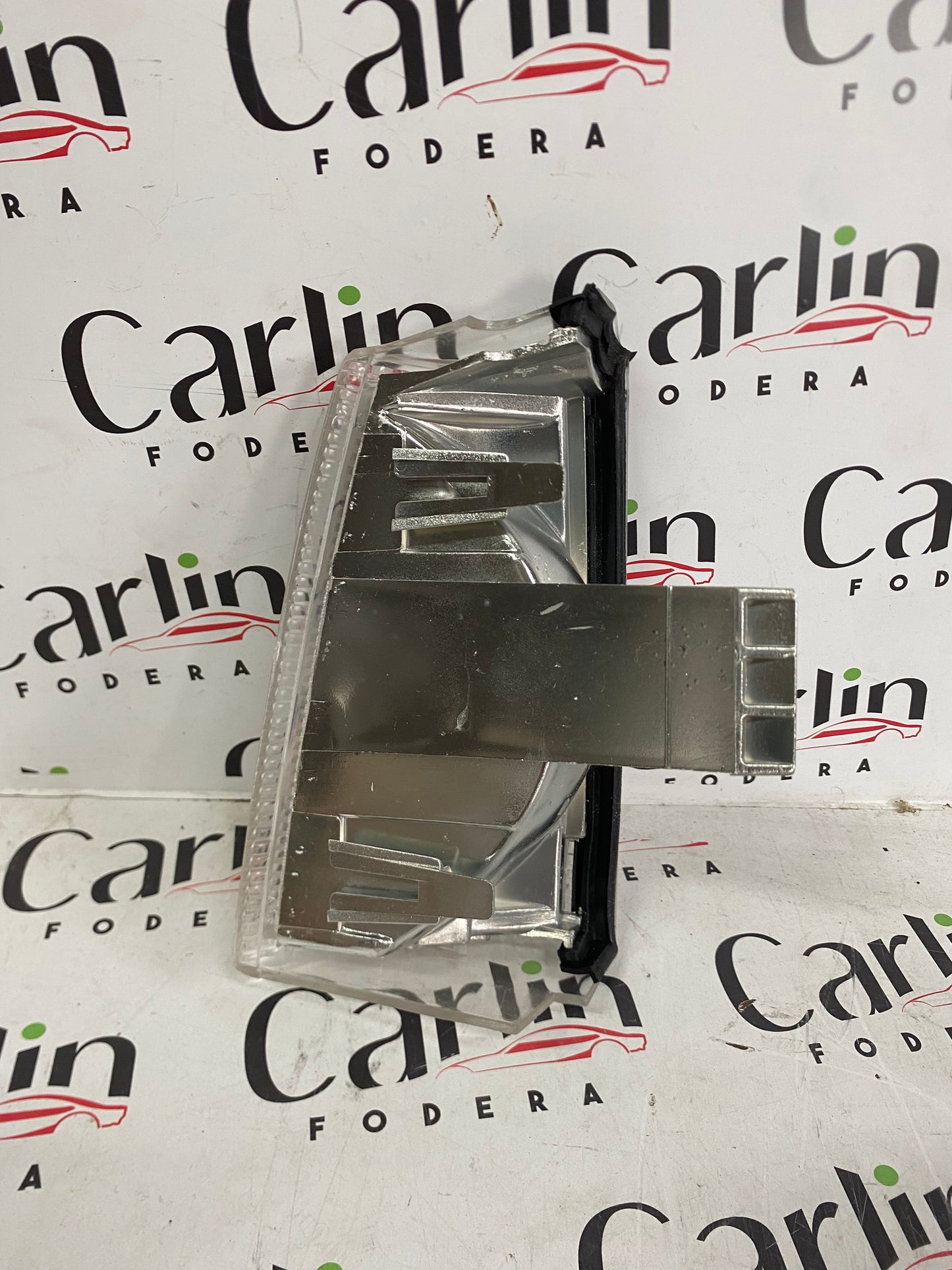 FANALINO FRECCIA ANTERIORE DESTRO – FIAT CROMA (1985-1990) – 10.072.120 3