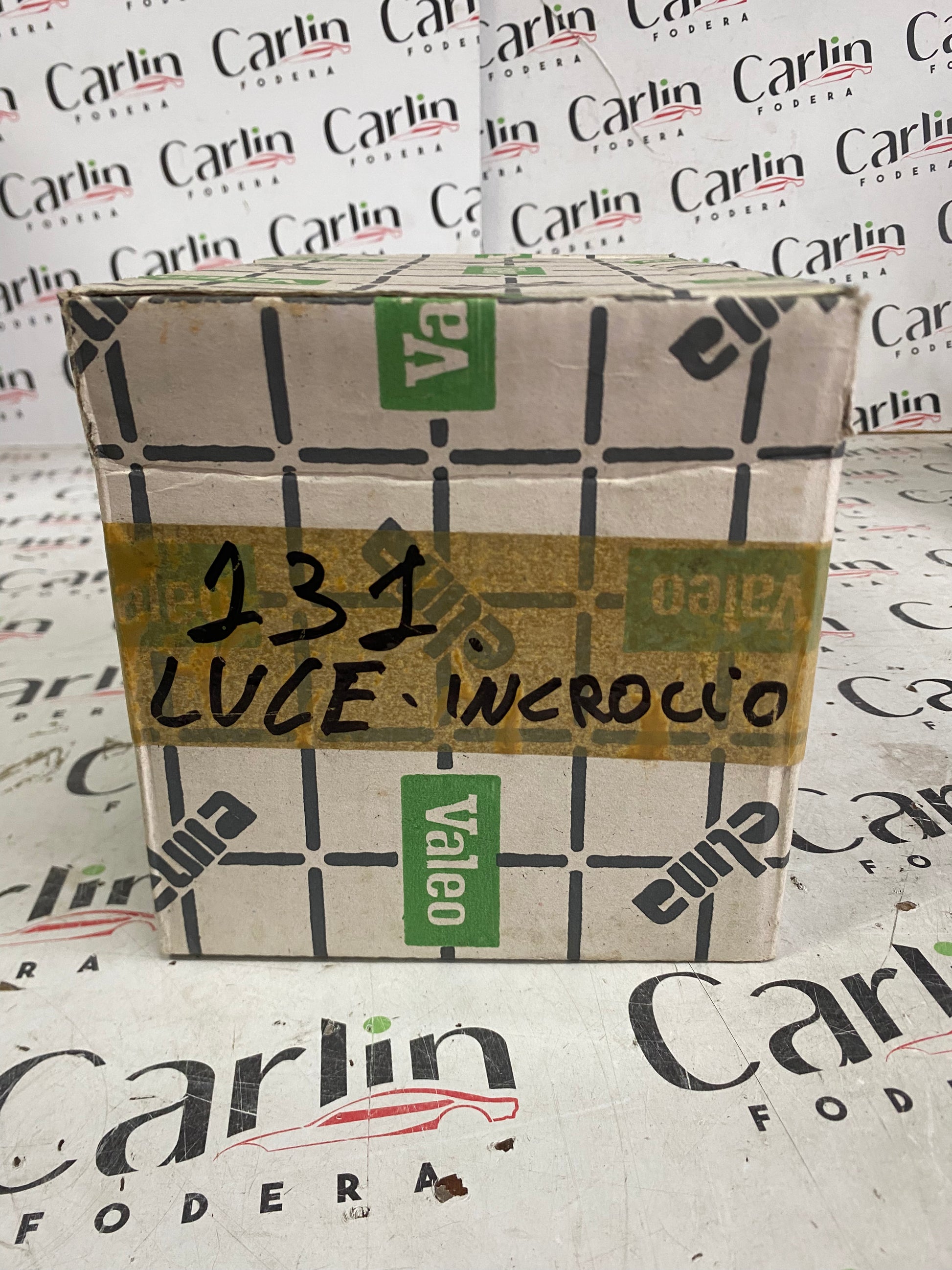 FARO ANTERIORE INTERNO – FIAT 128  COUPÉ / FIAT 131 / FIAT 132 – 0605053 4