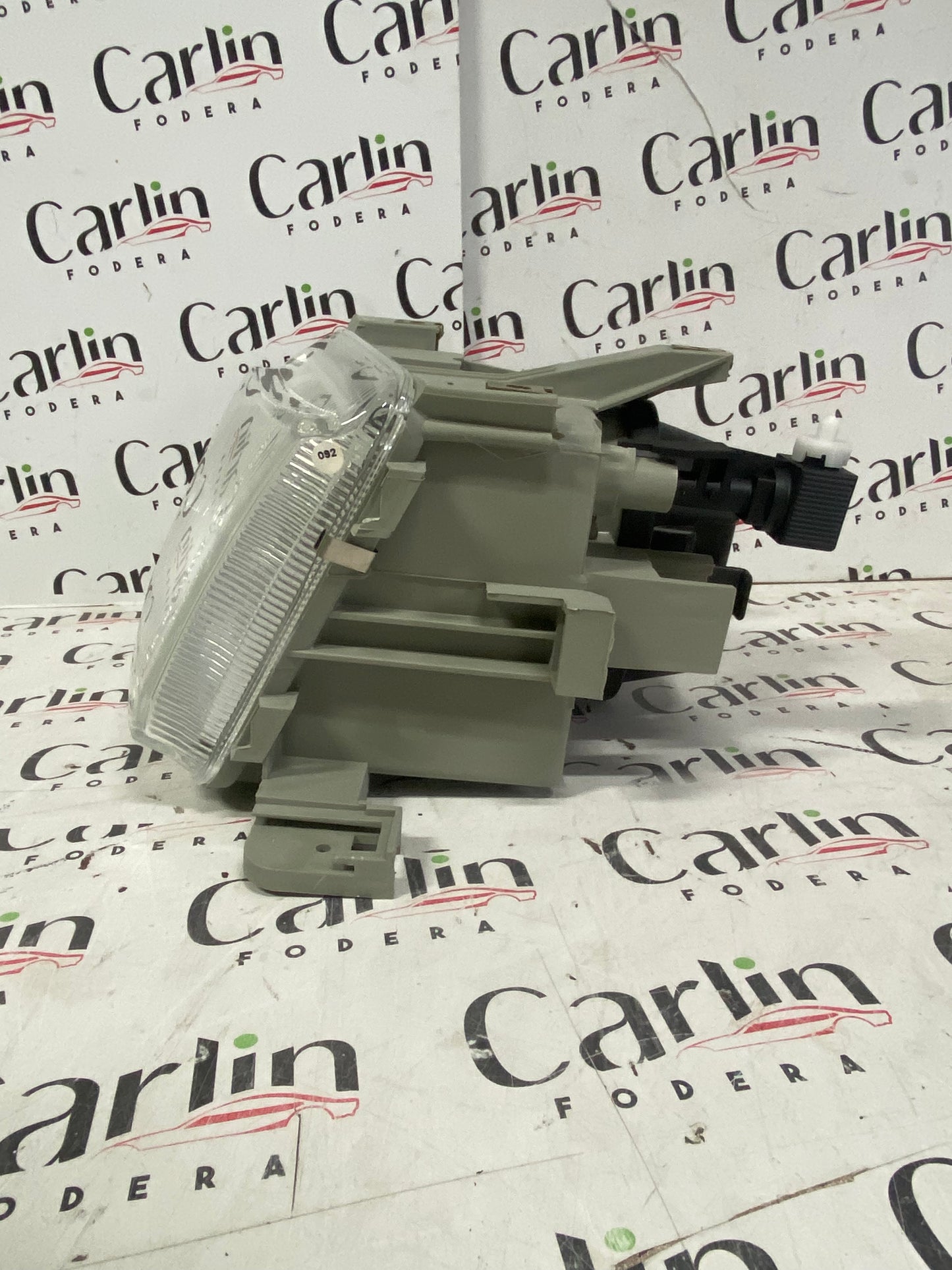 FARO ANTERIORE SINISTRO – RENAULT CLIO 16V 1990-1996 – 084237 3