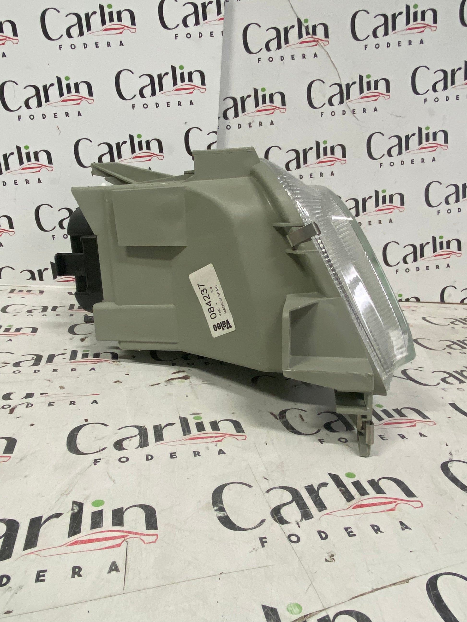 FARO ANTERIORE SINISTRO – RENAULT CLIO 16V 1990-1996 – 084237 4