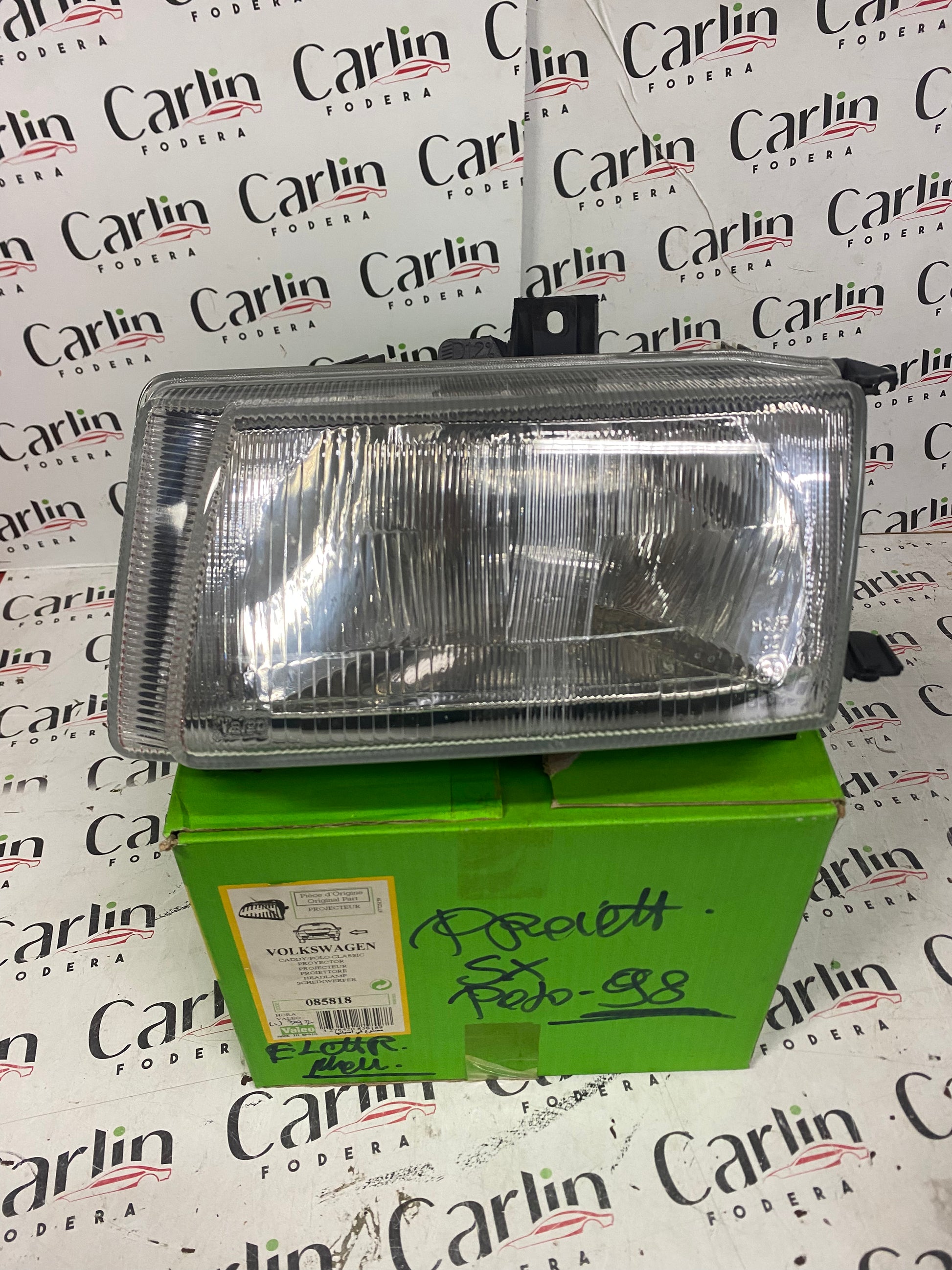 FARO ANTERIORE SINISTRO – VW POLO 4 PORTE 1996-1999 – 085818