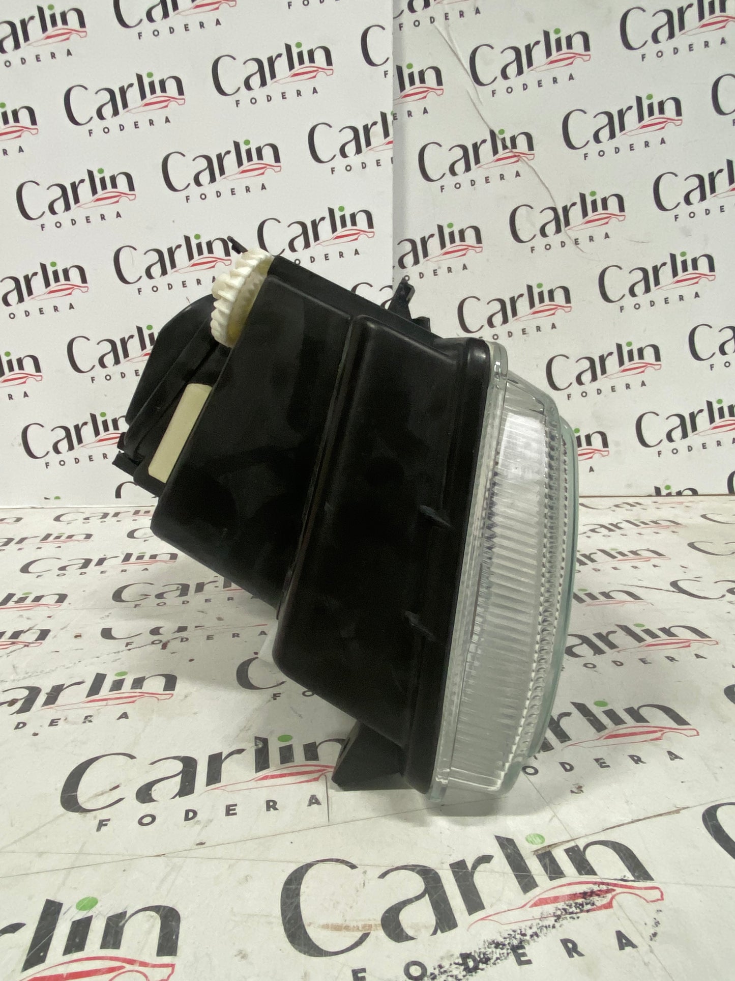 FARO ANTERIORE SINISTRO – VW POLO 4 PORTE 1996-1999 – 085818 4