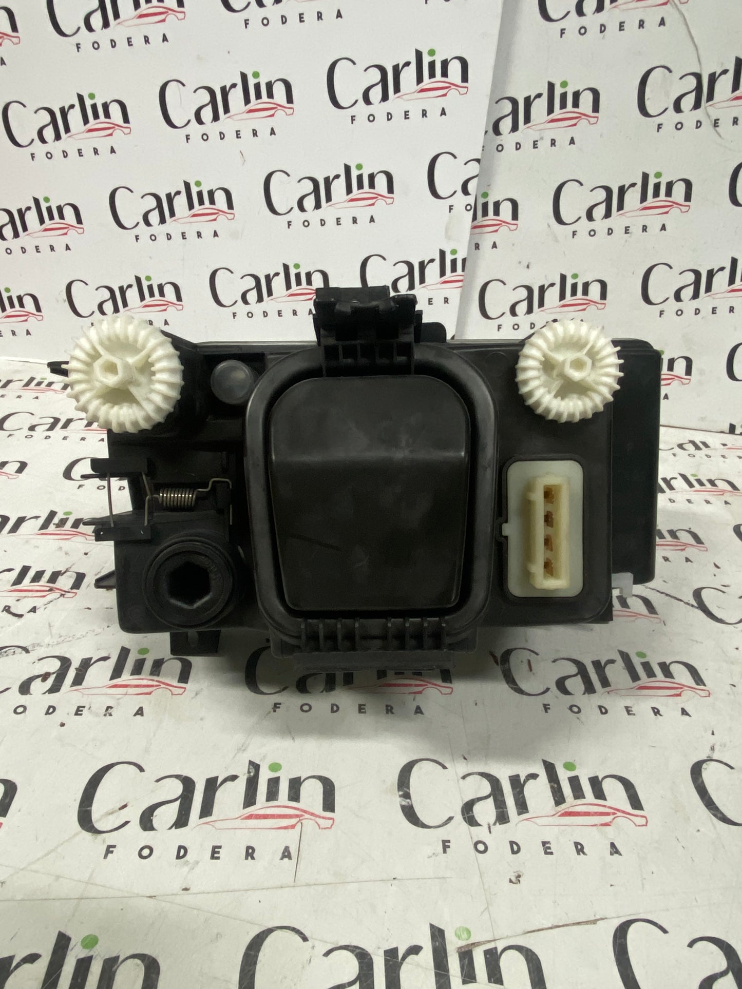 FARO ANTERIORE SINISTRO – VW POLO 4 PORTE 1996-1999 – 085818 5