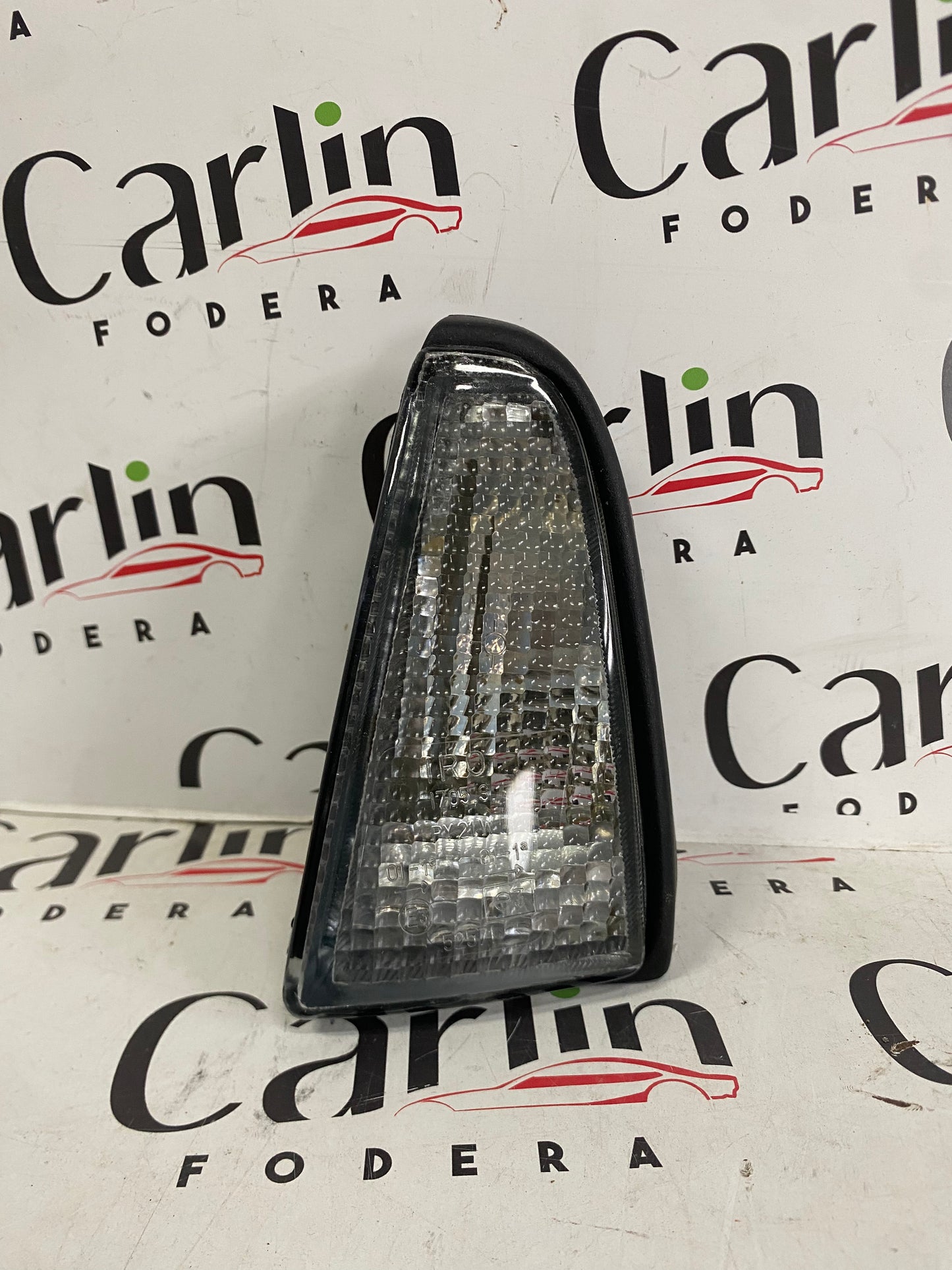 FRECCIA ANTERIORE SINISTRA FUMÉ – FIAT CINQUECENTO SPORTING – 10105000 1