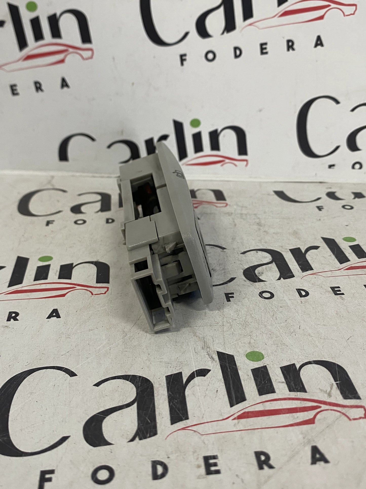 Fanale Posteriore Interno VW Golf Mk4 – Cod. 3B094729 | Compatibile Passat 2