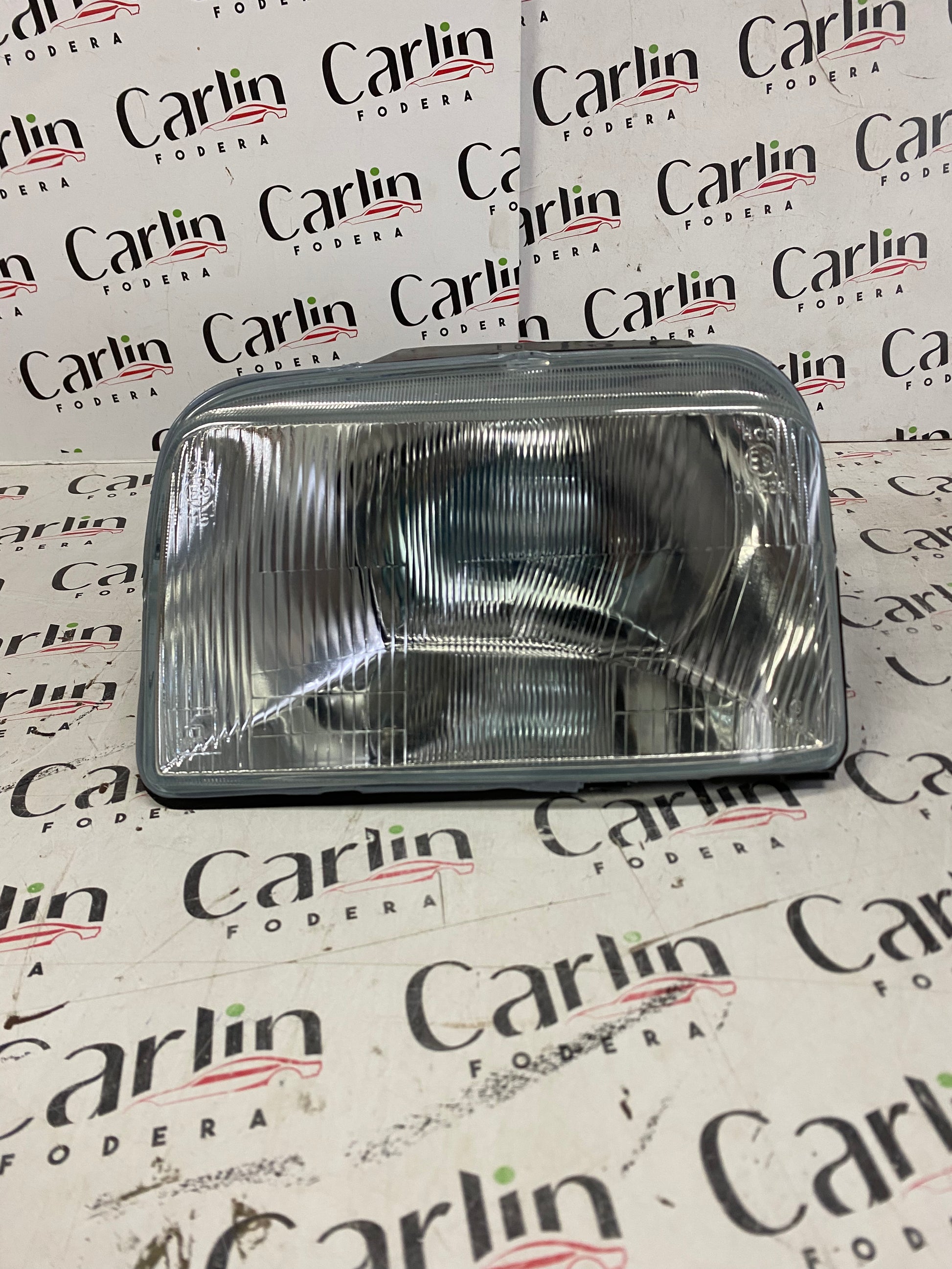 Faro Anteriore Sinistro H4 PEUGEOT 205 – Lato Guida 1