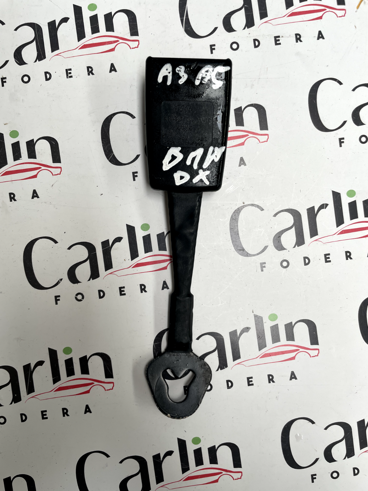 Fibbia Cintura di Sicurezza DX Audi A3/A5 8E0857755C detail 2