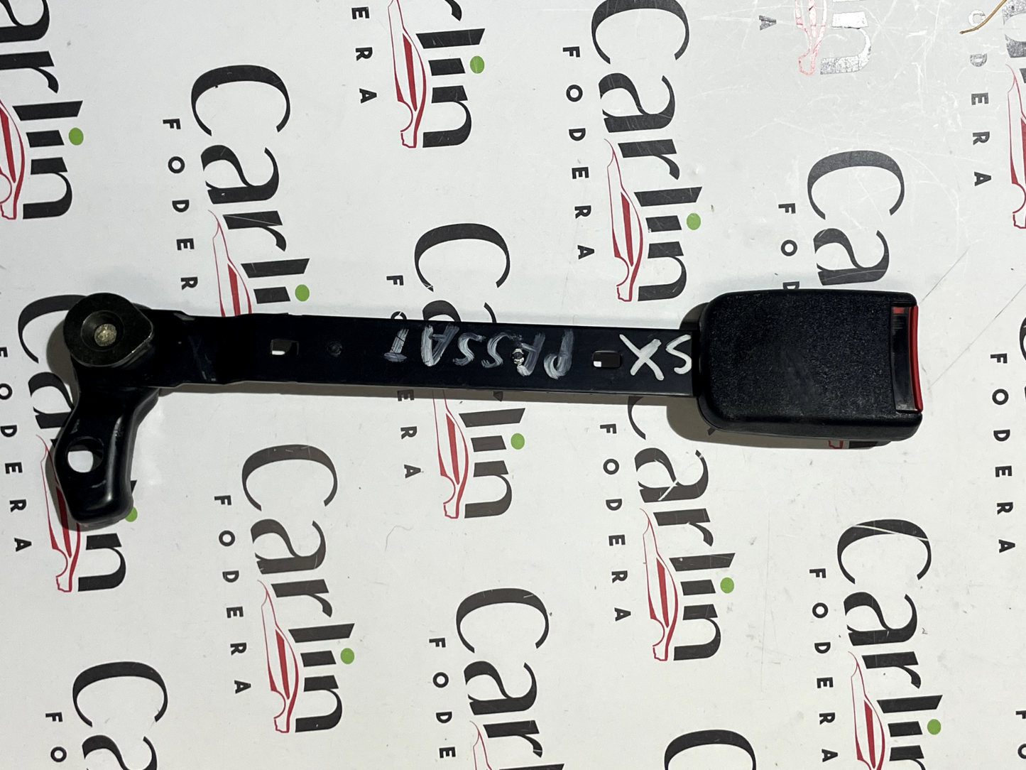 Fibbia Cintura di sicurezza Sx PASSAT - 3B0858471 detail