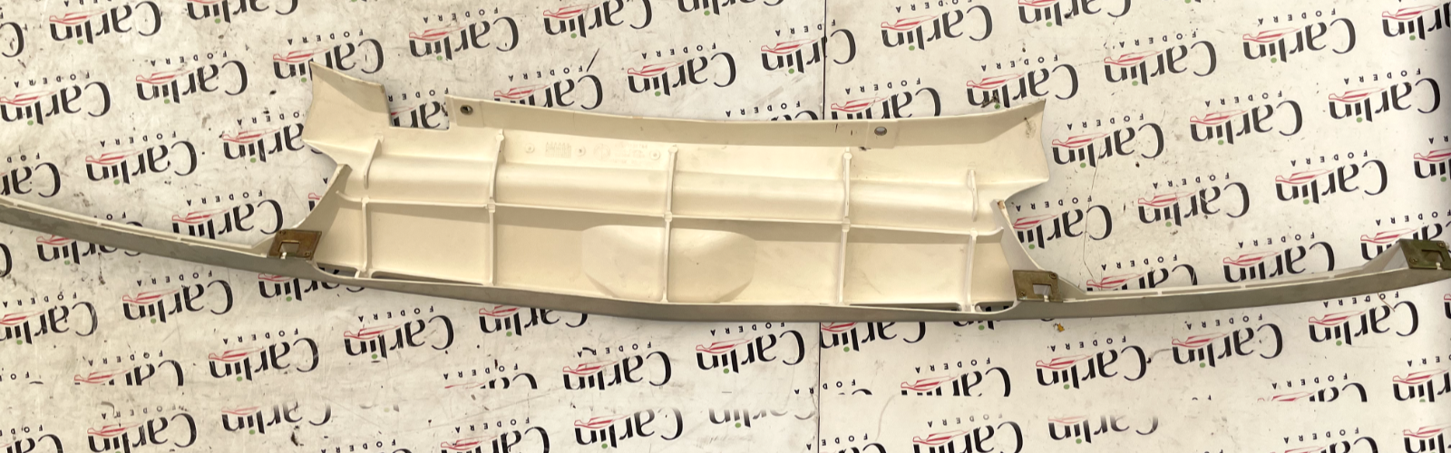 Griglia Anteriore per ALFA ROMEO 146 - Codice 1131764 detail 3