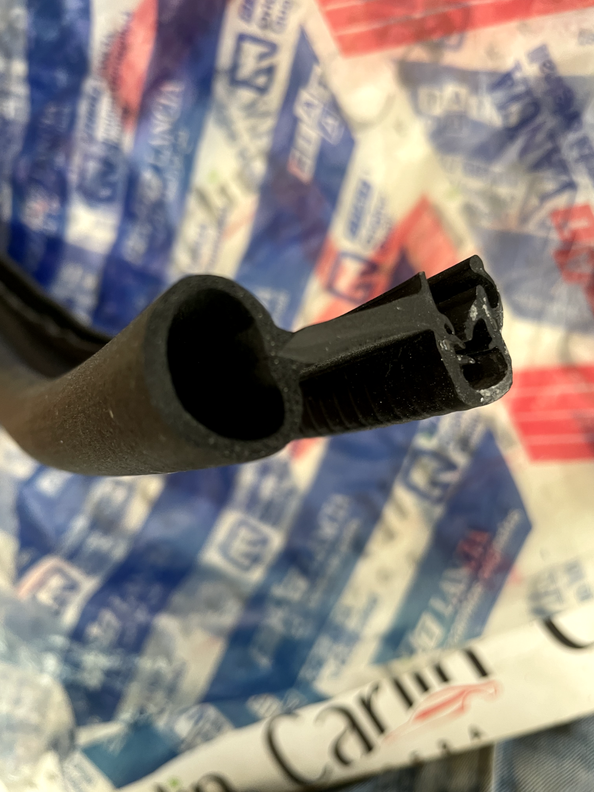 Guarnizione Cofano Presa Aria Fiat Tipo/Tempra 7752176 detail