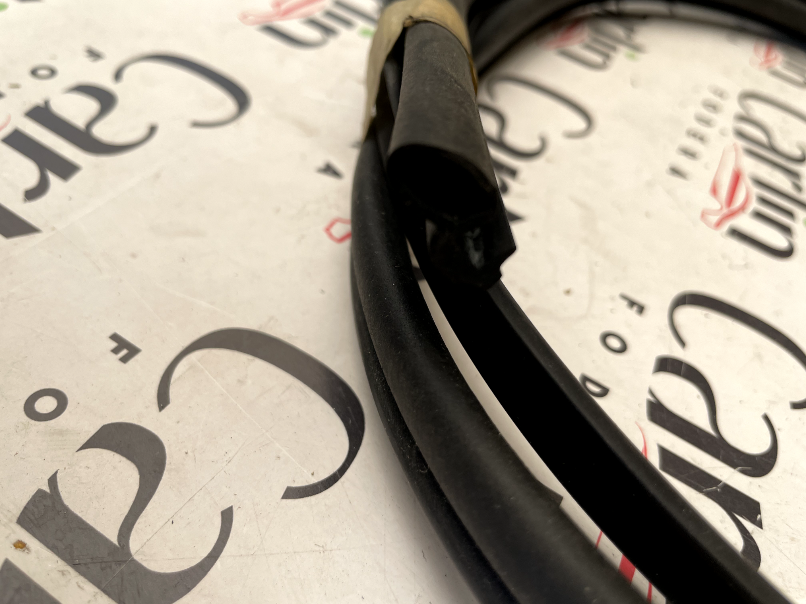 Guarnizione Parabrezza PIRELLI Lancia Dedra Delta 93 9121312 detail