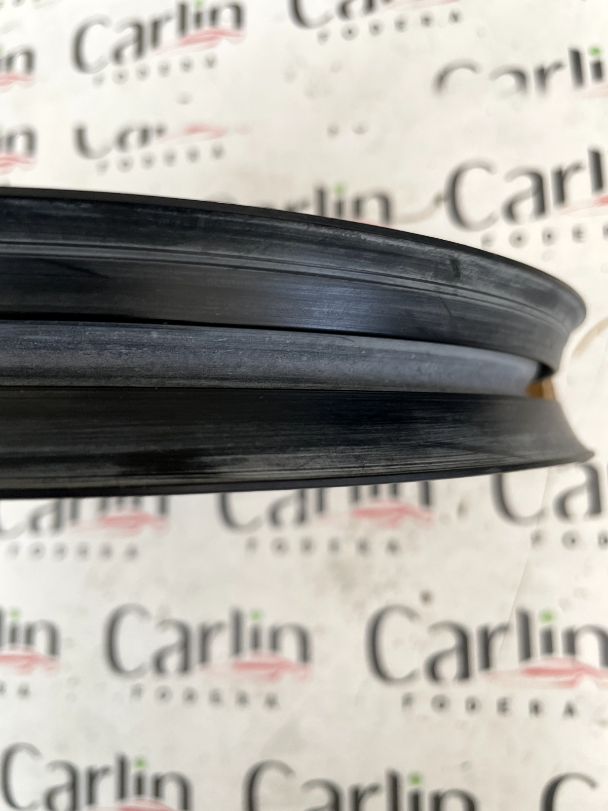 Guarnizione Paraurti Posteriore Mercedes W123 - 16295 detail