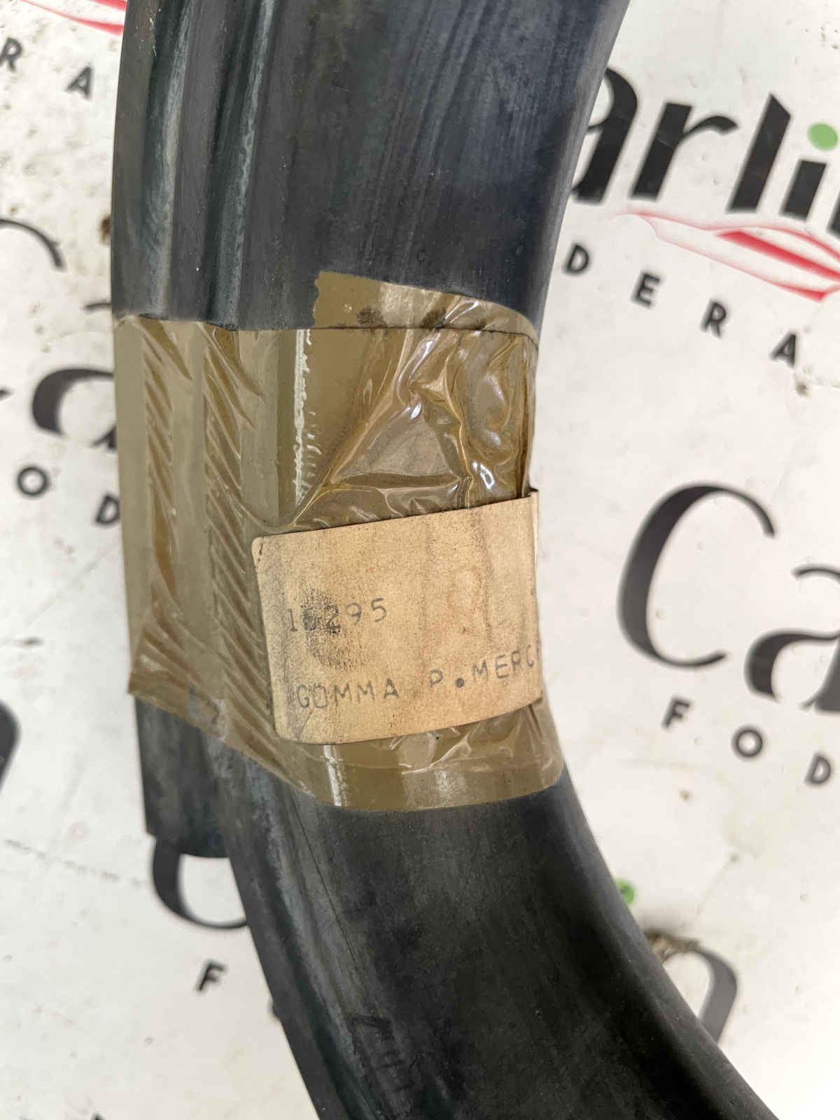 Guarnizione Paraurti Posteriore Mercedes W123 - 16295 detail 3