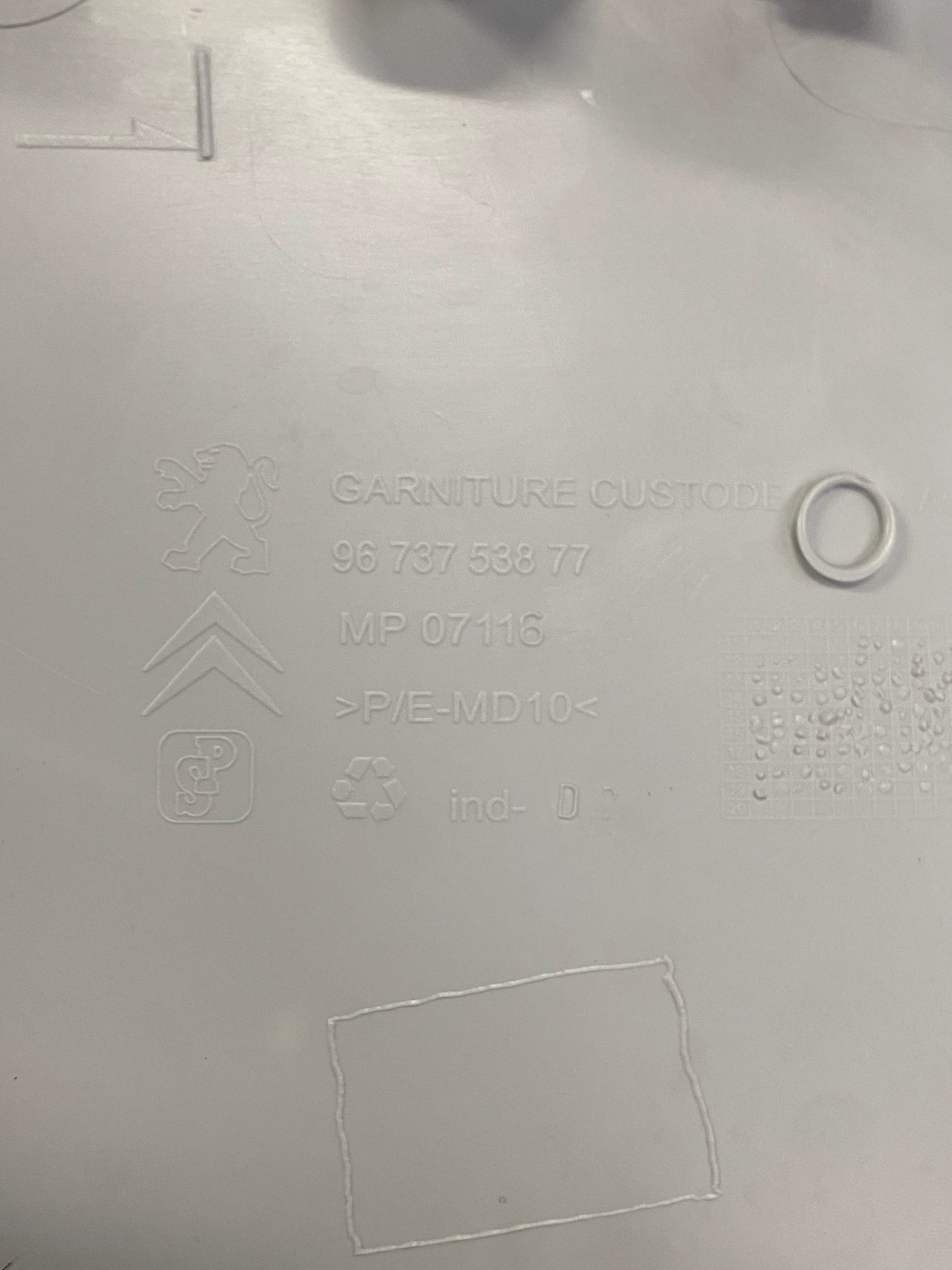 Rivestimento Montante A Anteriore Sinistro PEUGEOT 208 (2012–2015) – Cod. 9673753877 | Originale Usato 3