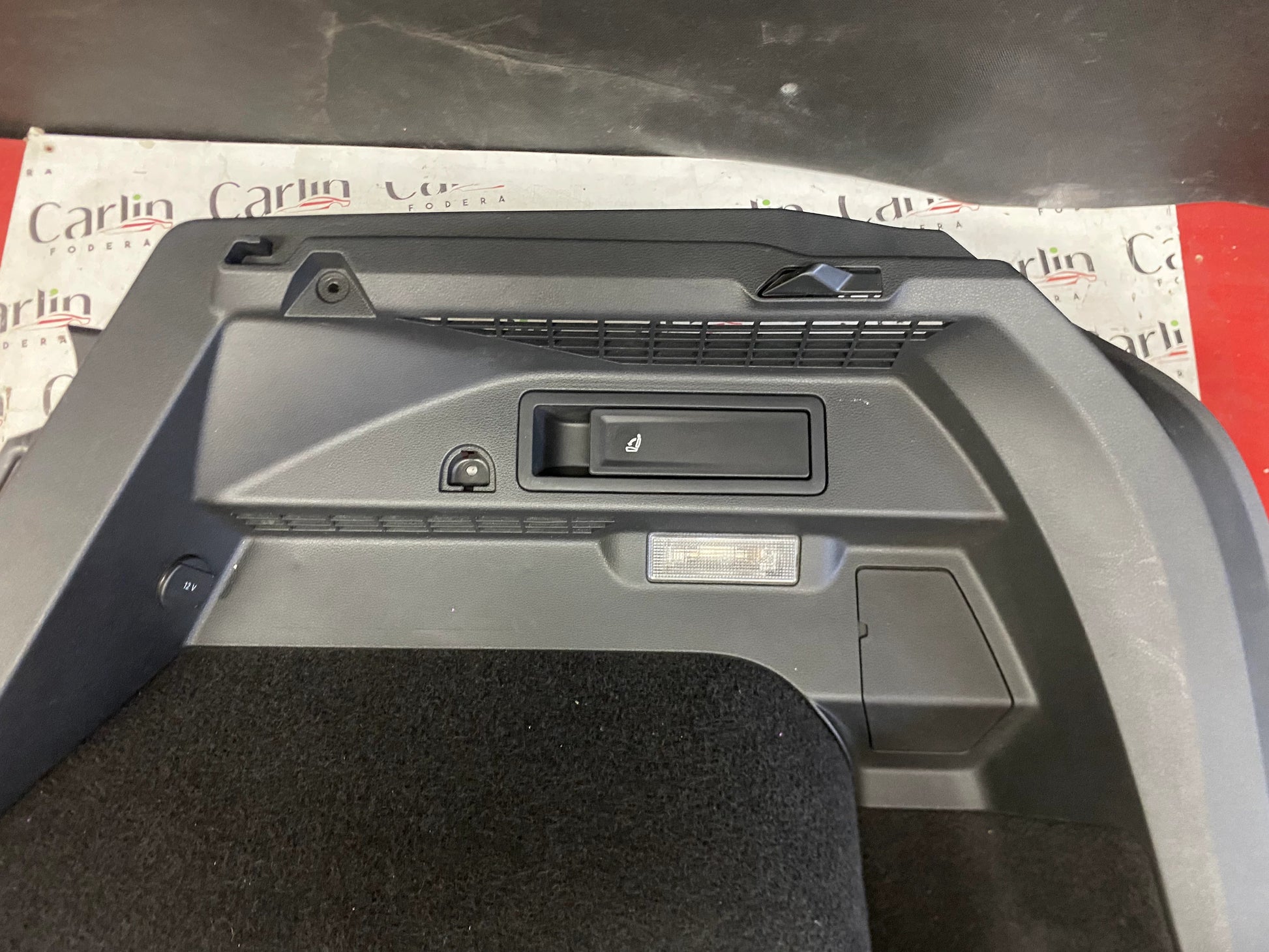 Rivestimento Pannello Laterale Bagagliaio Volkswagen Tiguan – Cod. 5NA867428 | Ricambio Originale Usato 2