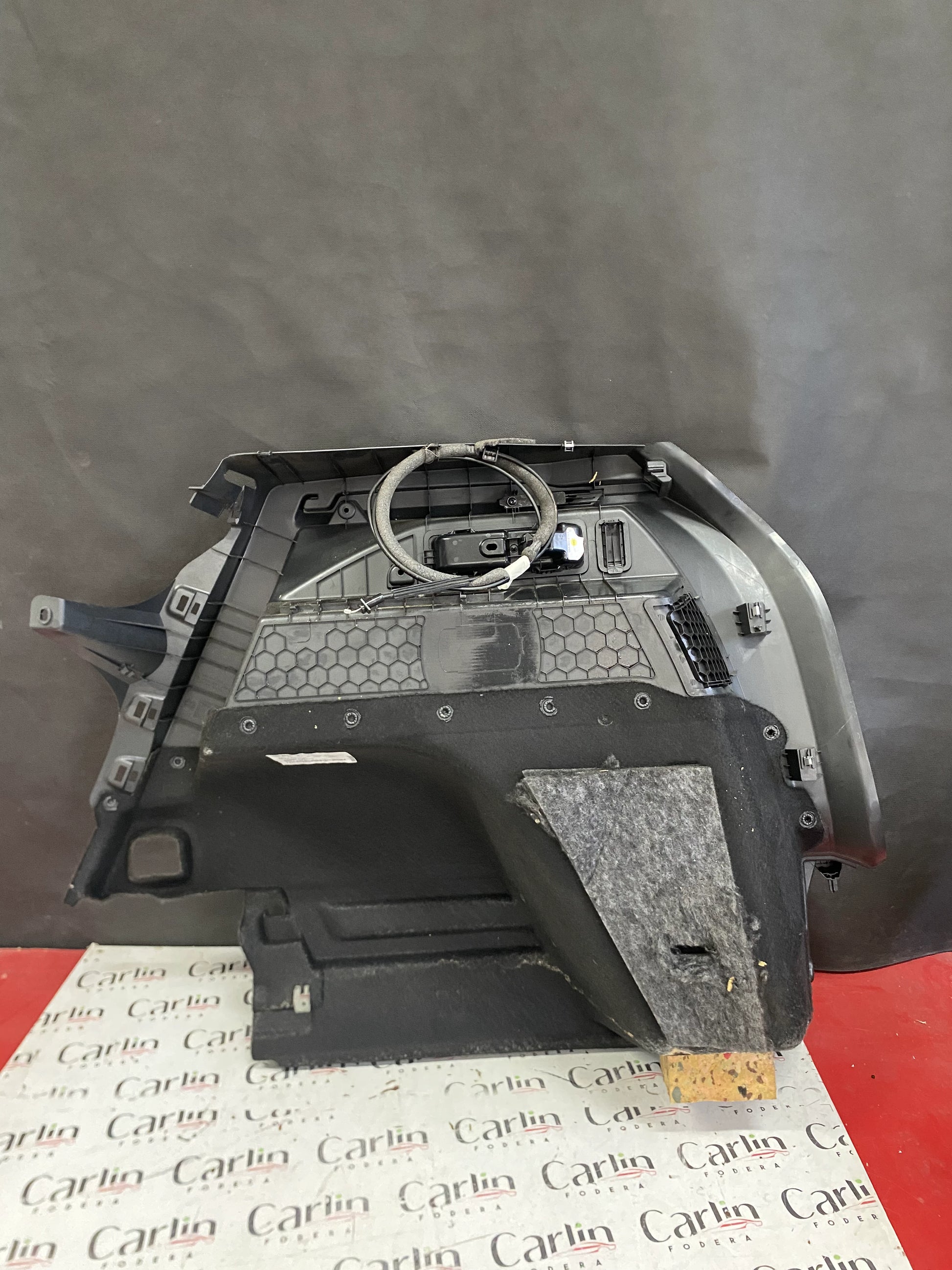 Rivestimento Pannello Laterale Bagagliaio Volkswagen Tiguan – Cod. 5NA867427 | Originale Usato 1