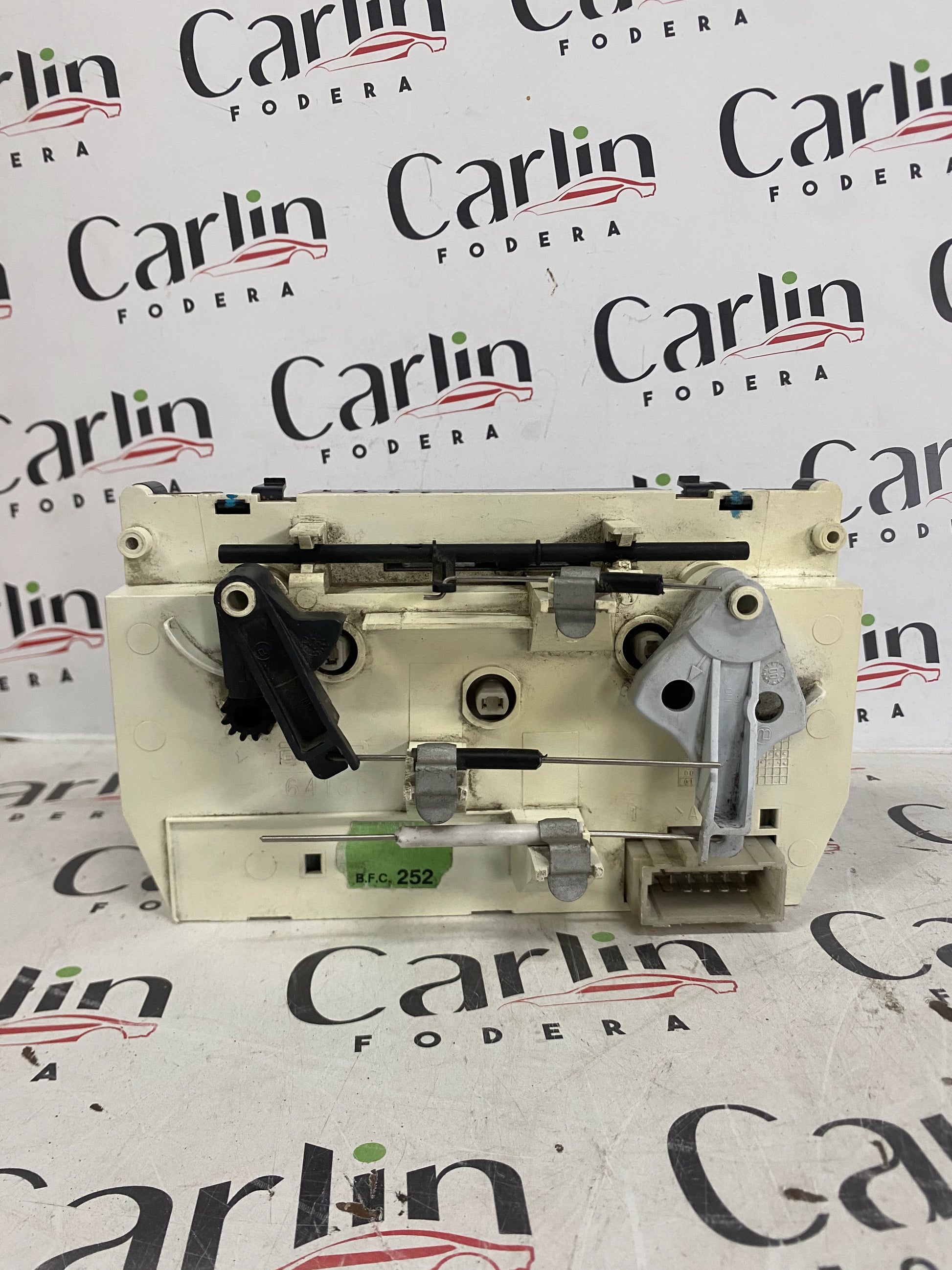 Comando Clima PEUGEOT 206 Berlina – Cod. 1068701 | Controllo Riscaldamento e Aria Condizionata 3