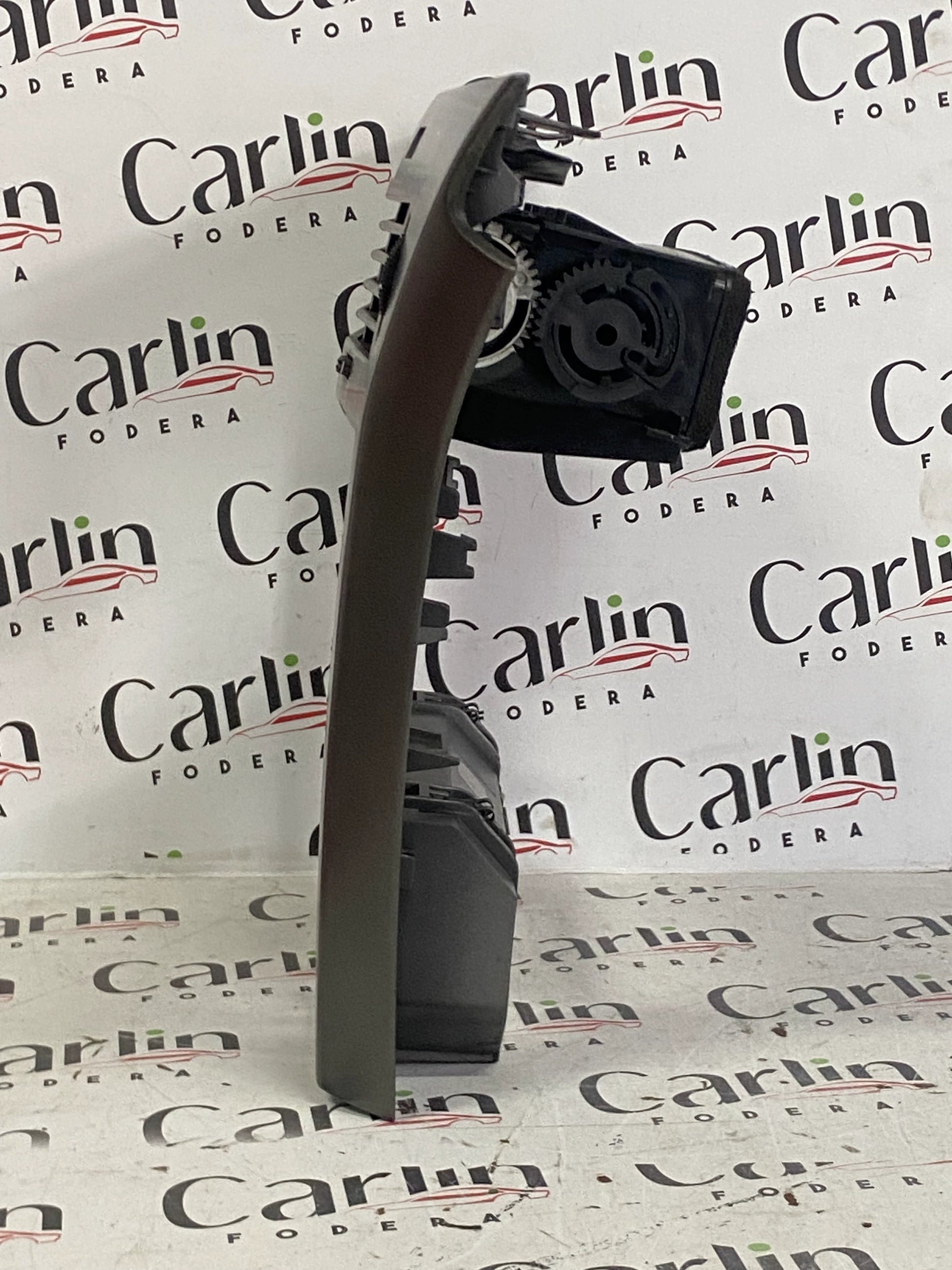 Griglia Ventilazione Centrale Cruscotto OPEL Astra H – Cod. 24465731 / 13100105 / 330188061 | Originale Usata 1