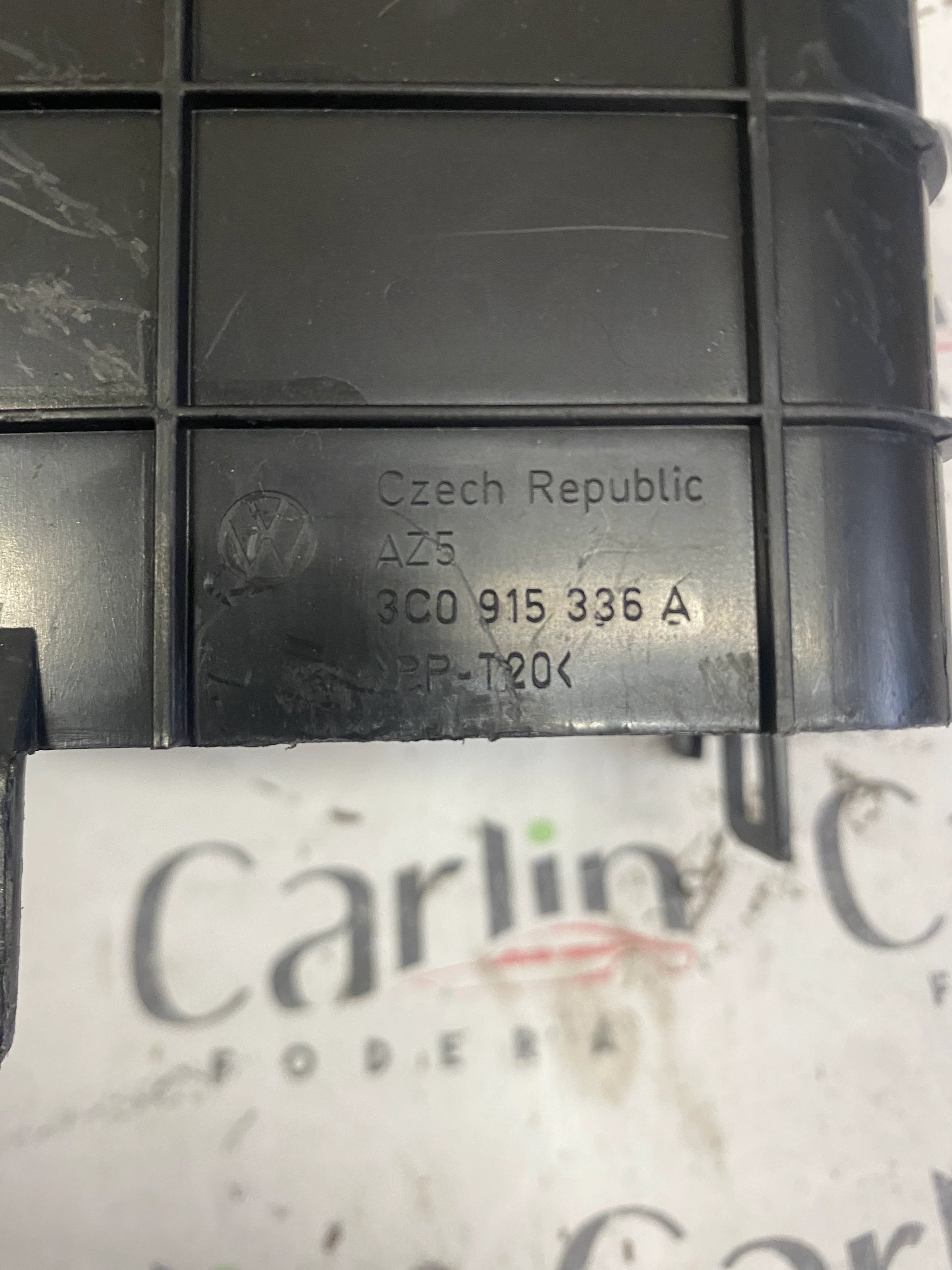 Rivestimento Batteria Cod. 3C0915336A – Ricambio Originale Volkswagen / Audi / Seat / Skoda 4