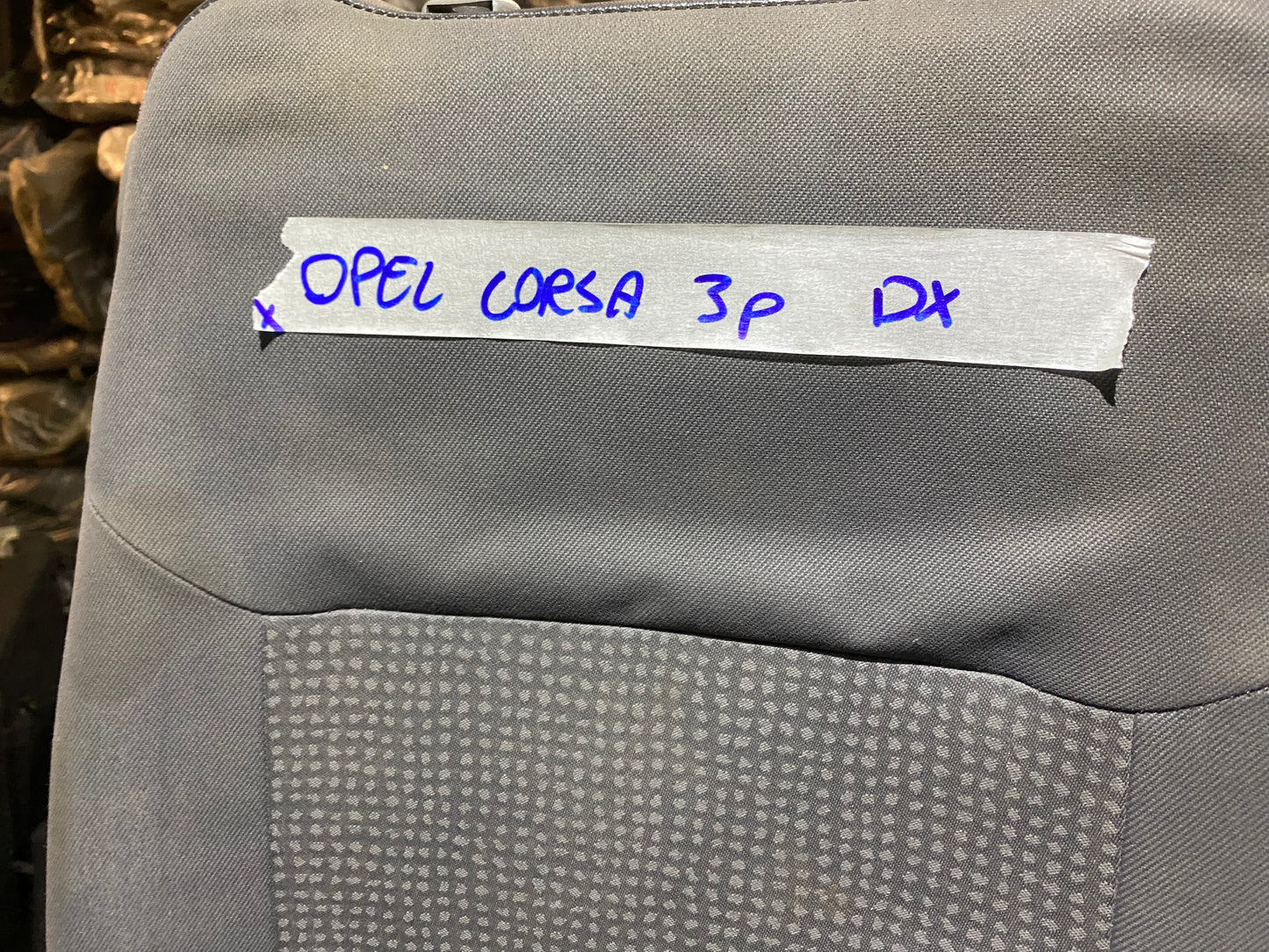 OPEL CORSA C (2002) - SEDILE ANTERIORE DESTRO 3 PORTE USATO IN BUONE CONDIZIONI