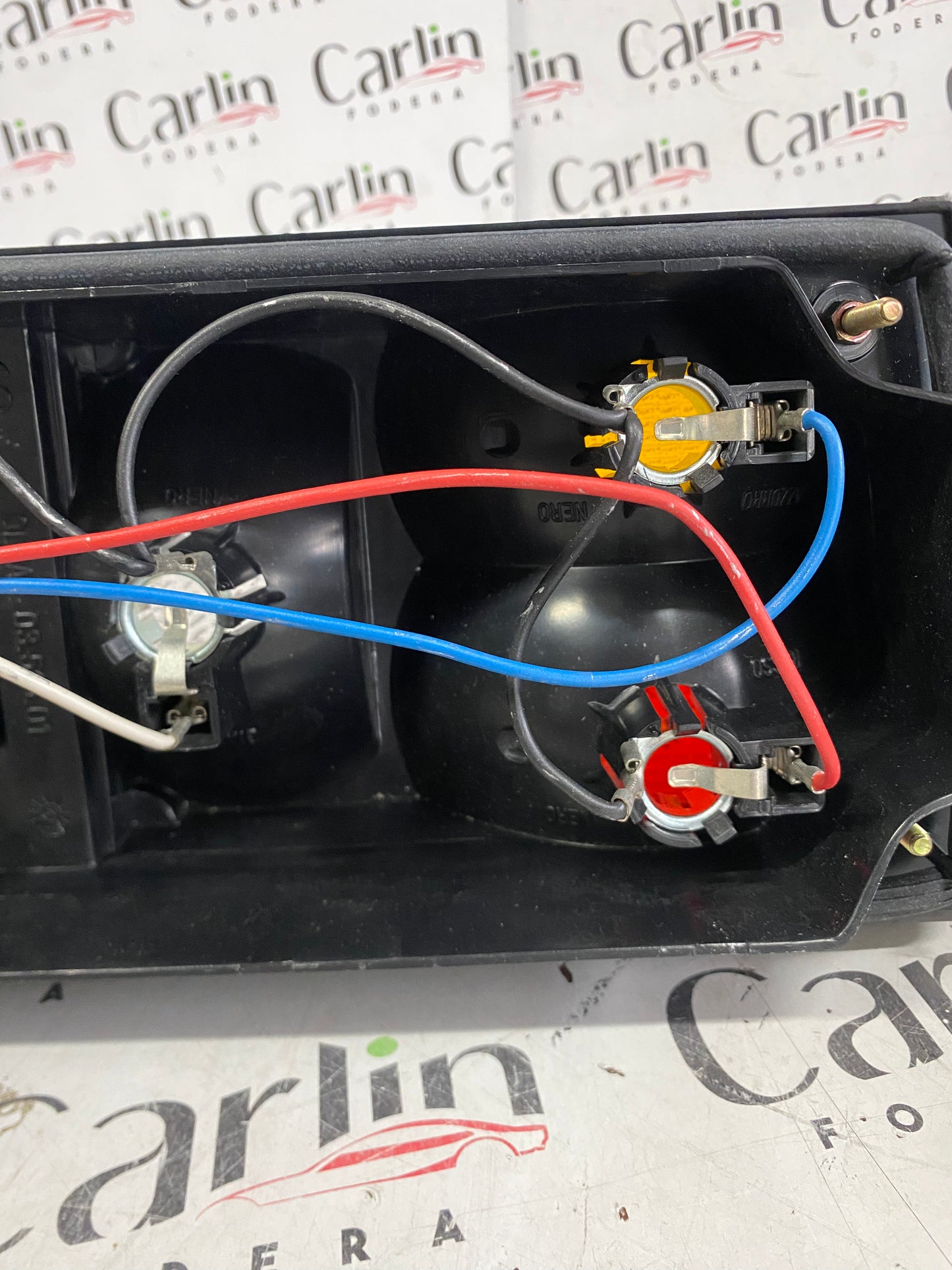 FANALE POSTERIORE SINISTRO – FIAT 131 III SERIE – SIEM 17087000