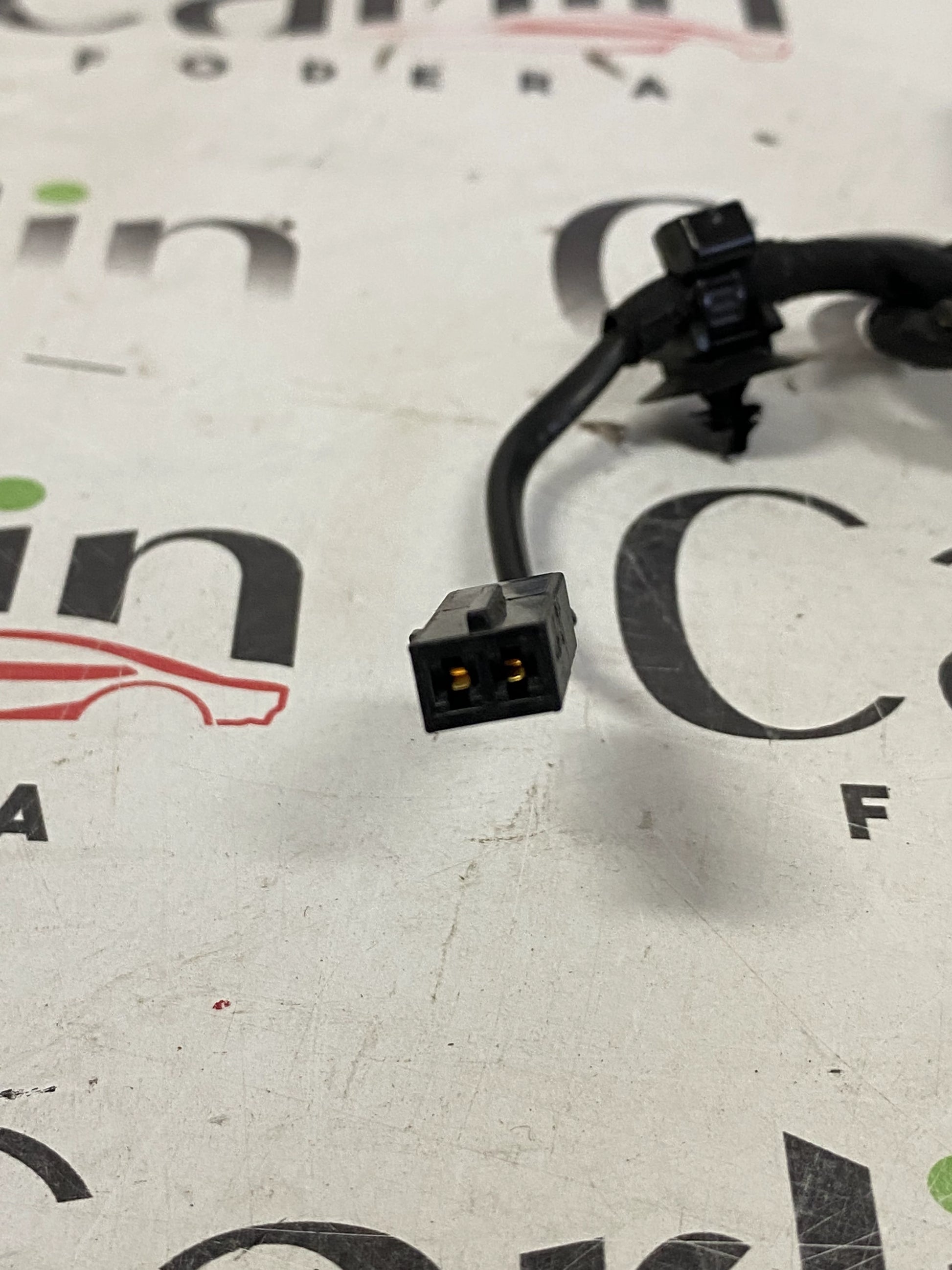 Fibbia Cintura Sicurezza Anteriore Sinistra VW Tiguan 2019 – Cod. 34188669A | Ricambio Originale Usato 3