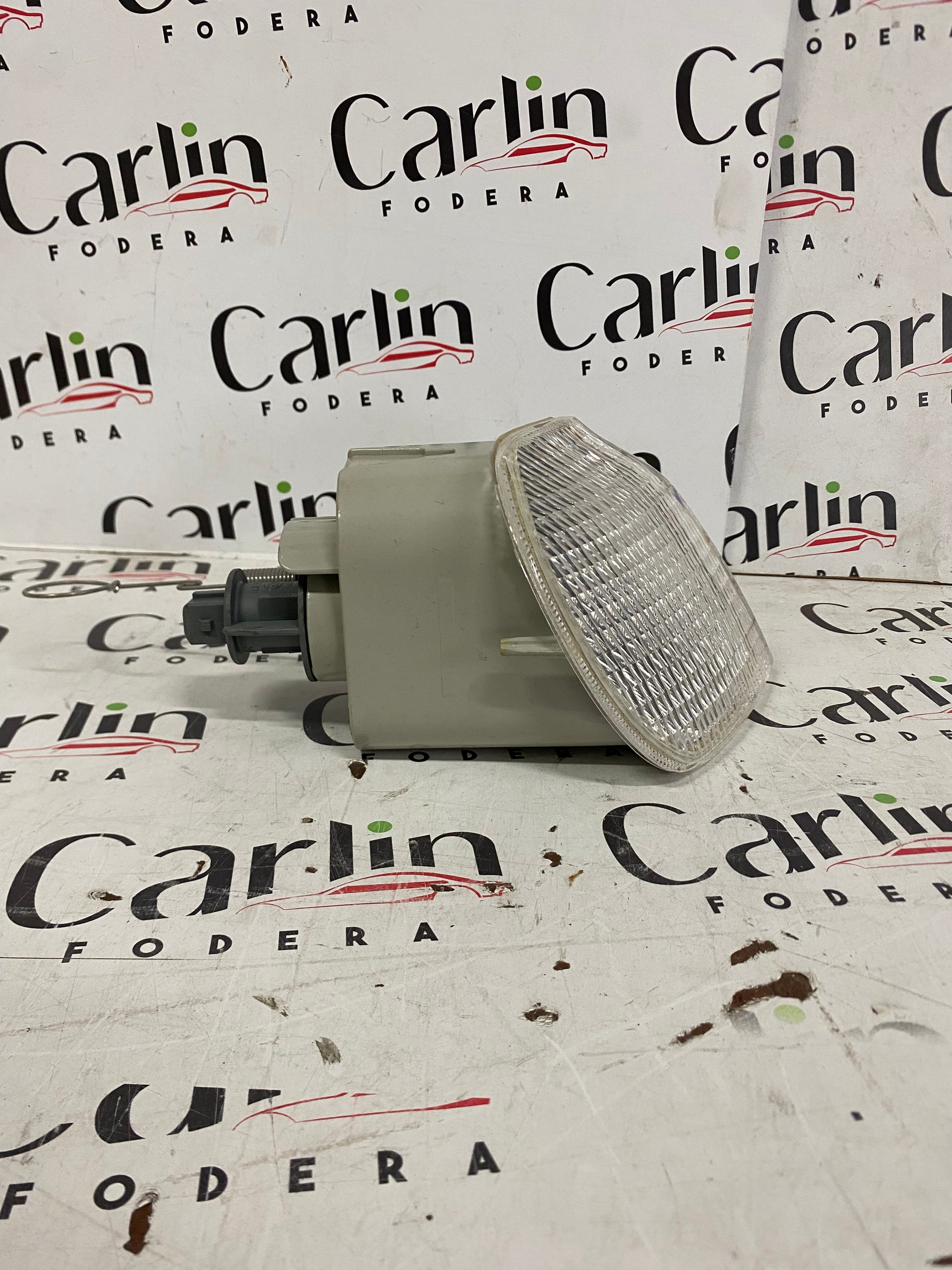 INDICATORE DI DIREZIONE ANTERIORE DESTRO – ALFA ROMEO 145 / 146 – HELLA 2BA 007 042-041 1