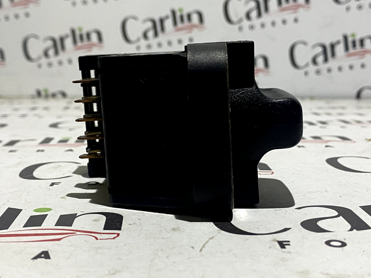 Interruttore Luci Opel Corsa B/Tigra 90213283 detail