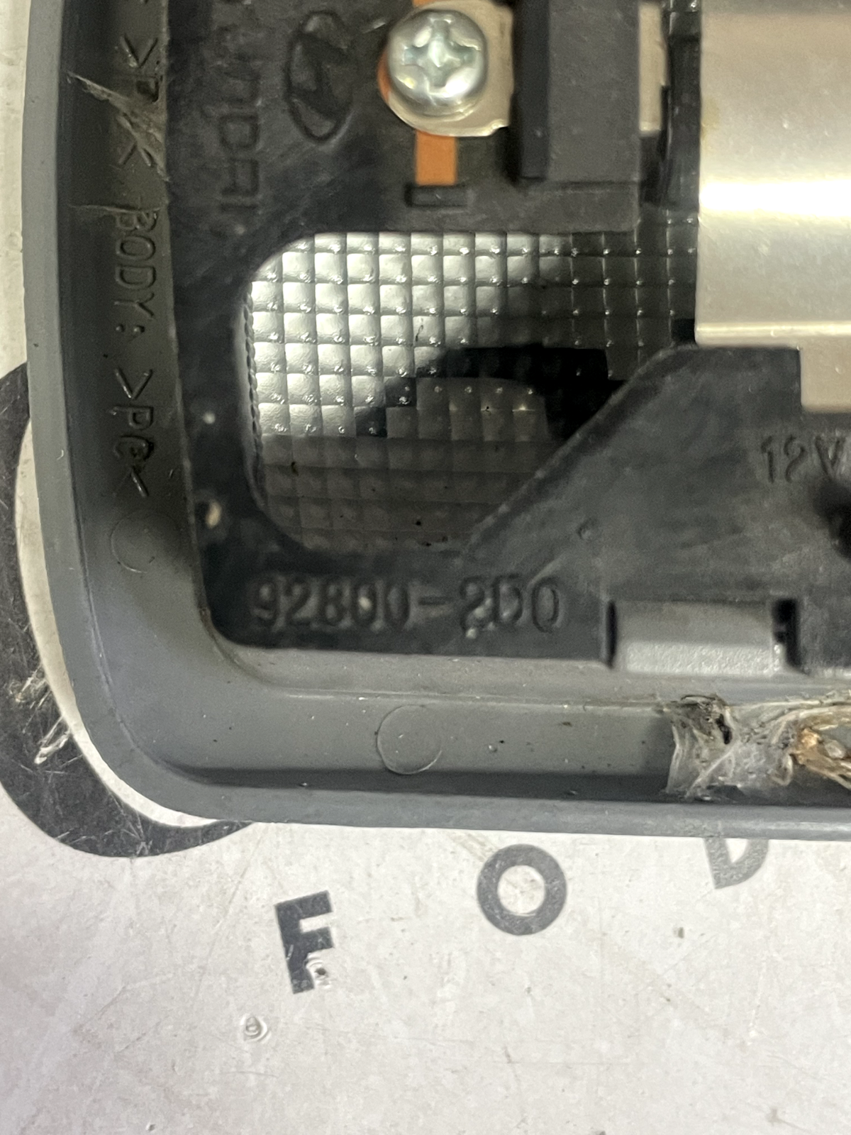 Luce Interna Hyundai Matrix/Getz Kia Cerato 928002D0 detail