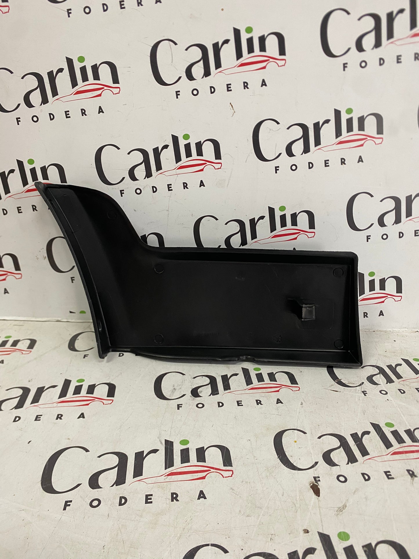 MODANATURA PARAFANGO POSTERIORE SINISTRA – FIAT 126 – 1804949 / 7542821 3