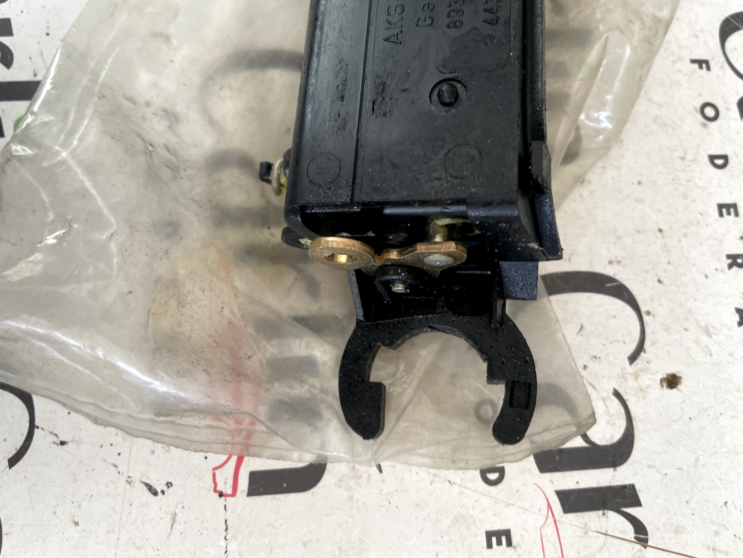 Maniglia Porta Anteriore Sx Audi 80/90/100 893837207 detail 2