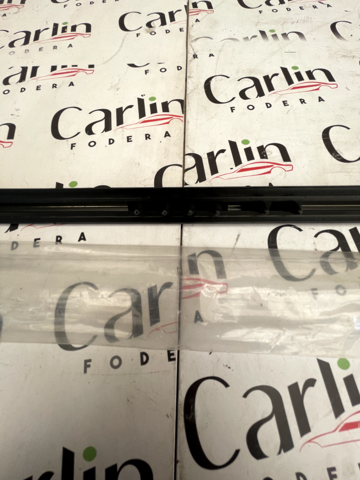 Modanatura Originale Mercedes 123 - Codice 1236900480 detail 3