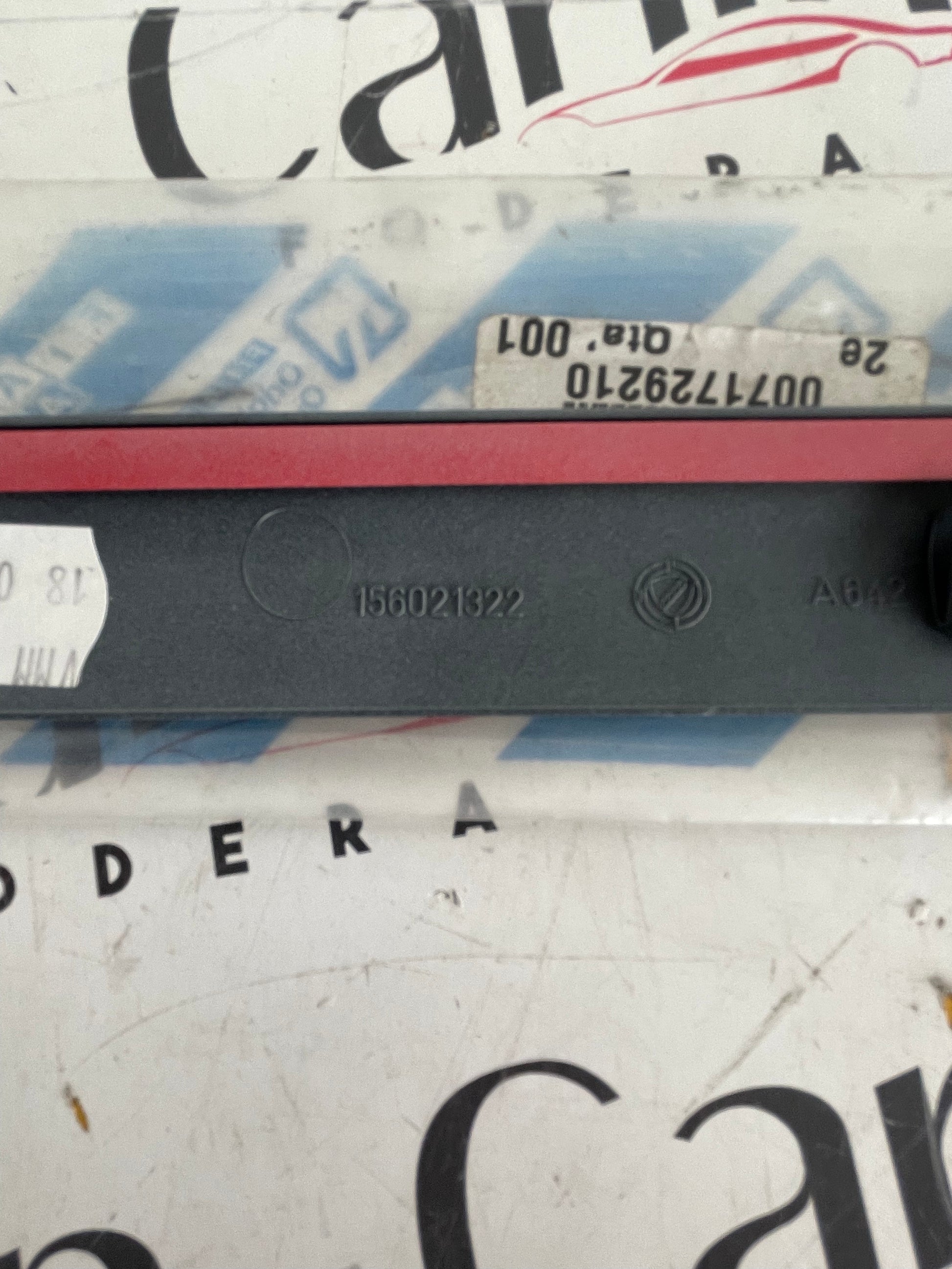 Modanatura Porta Anteriore Destra Lancia Thesis  71729210 detail 6