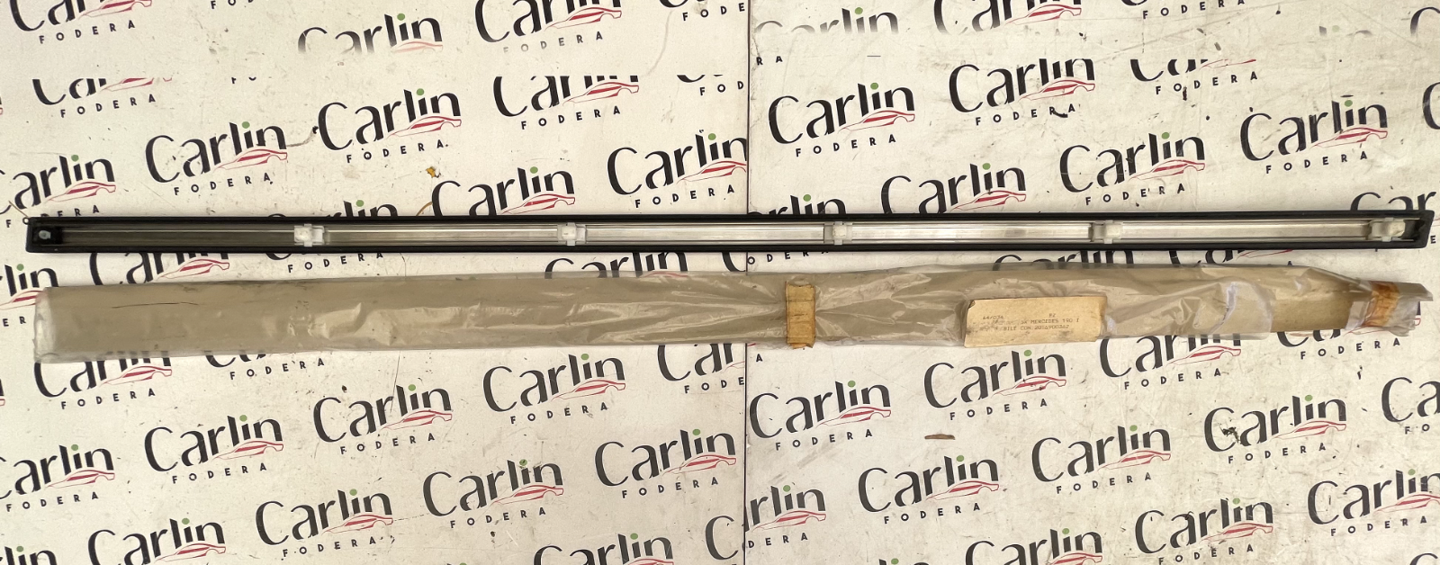 Modanatura Porta Anteriore Sinistra Mercedes W201 - 2016900362 detail