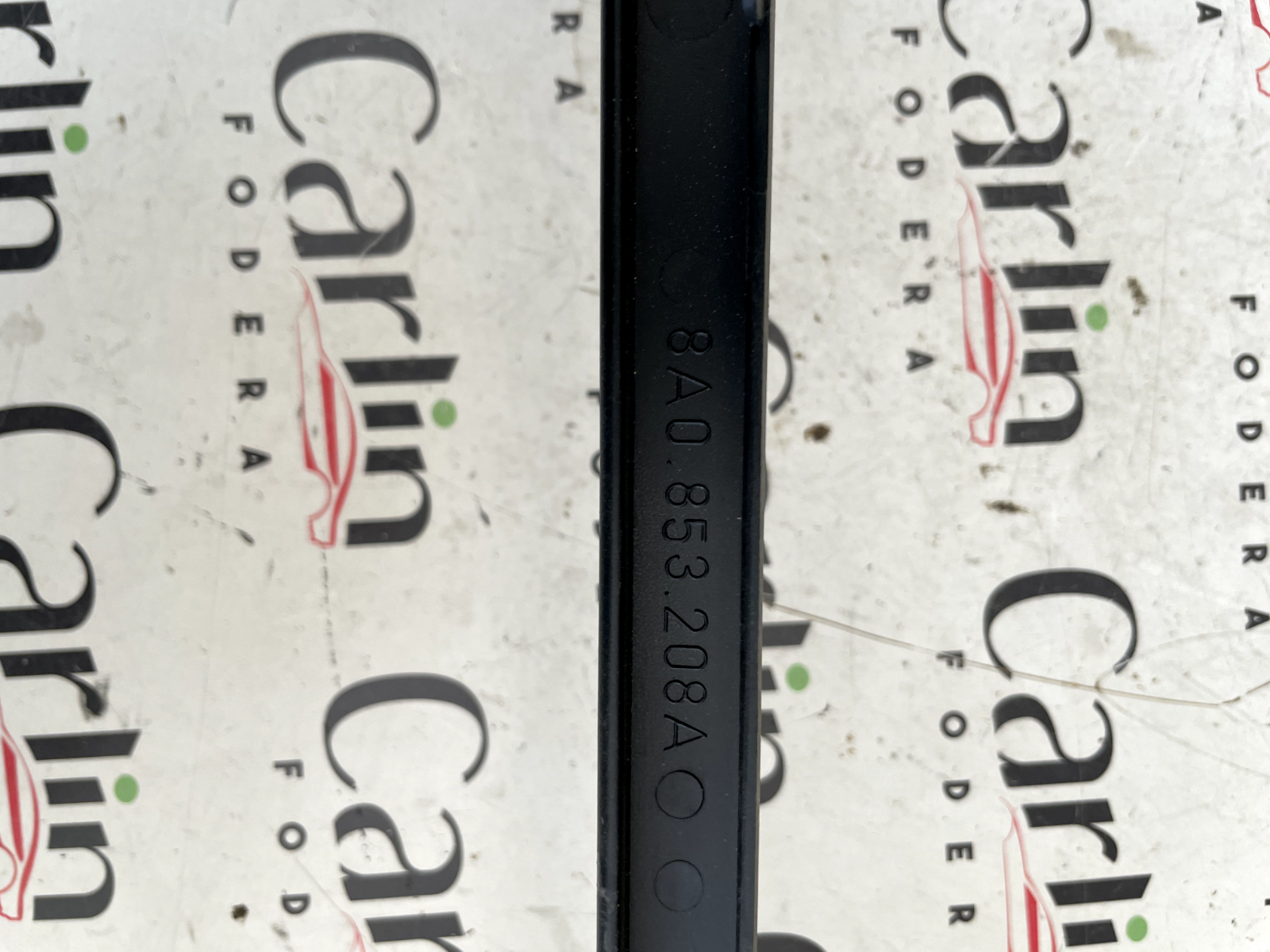 Modanatura Sottofaro Anteriore Dx Audi 80 (91-94) 8A0853208A detail