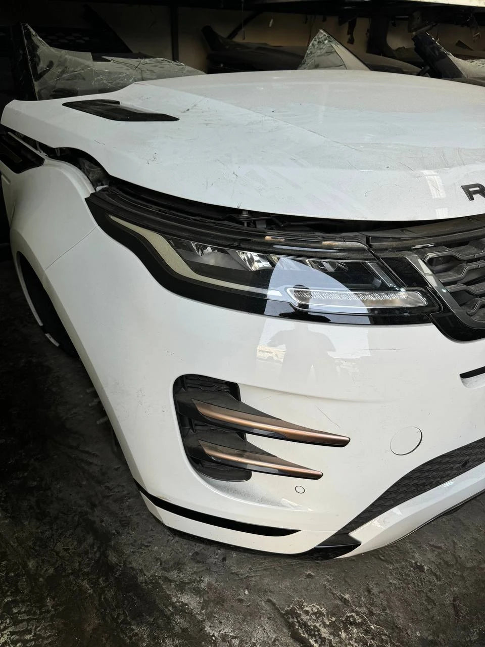 Musata Completa Range Rover Evoque Detail 1