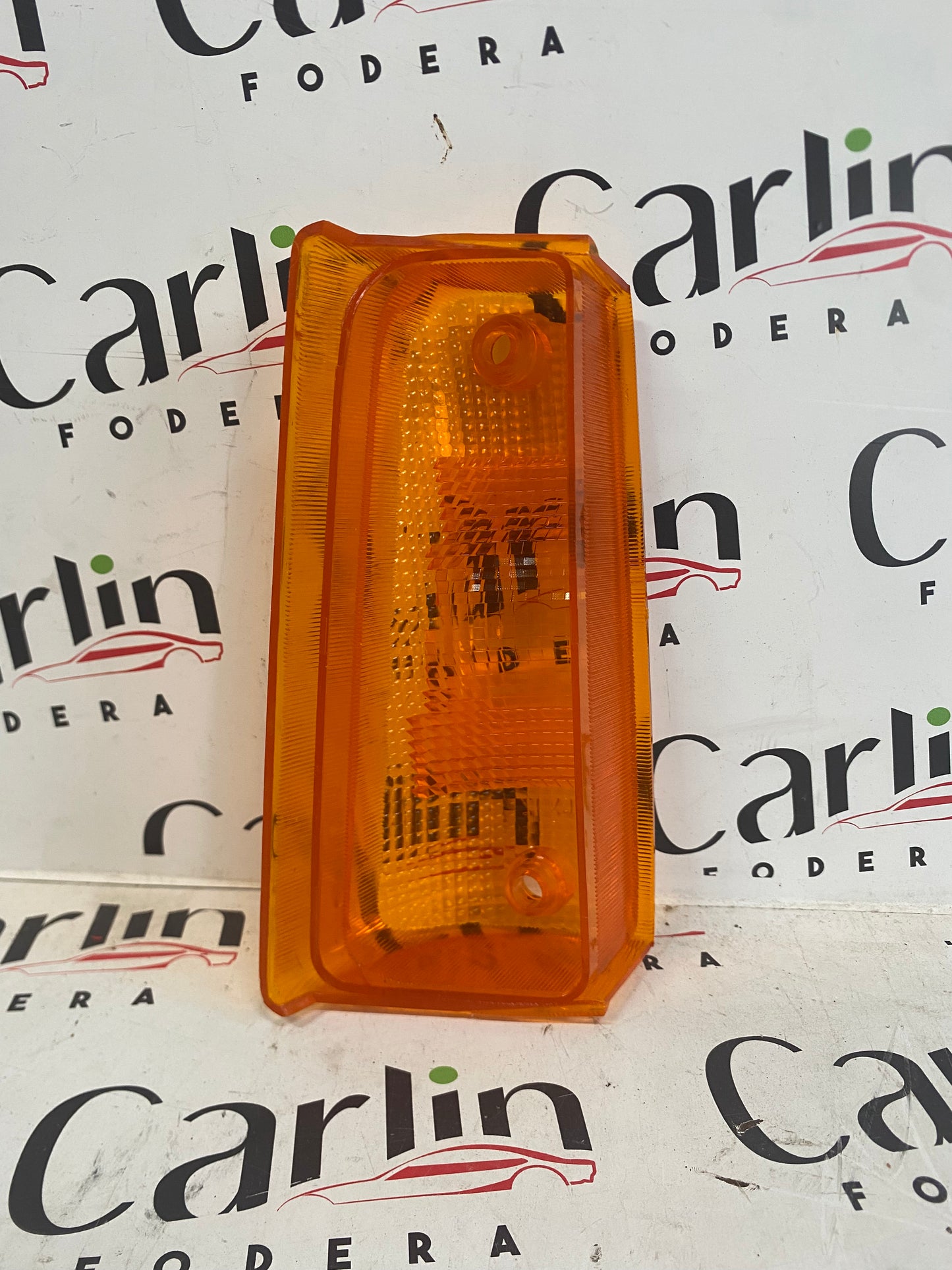 PLASTICA FANALINO FRECCIA ANTERIORE SINISTRO NUOVA – FIAT PANDA 141 2