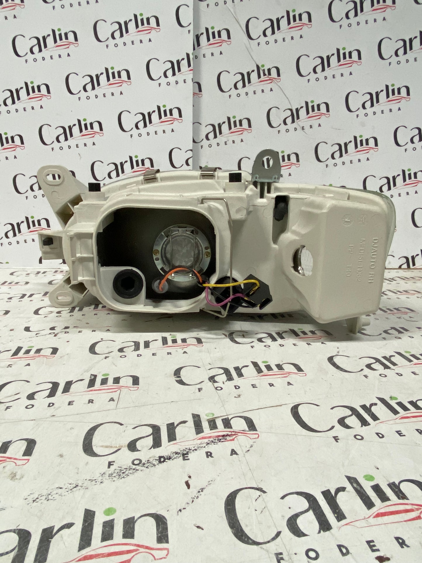 PROIETTORE DESTRO – FORD ESCORT 1995 – COD. 085745 / 24294500 4