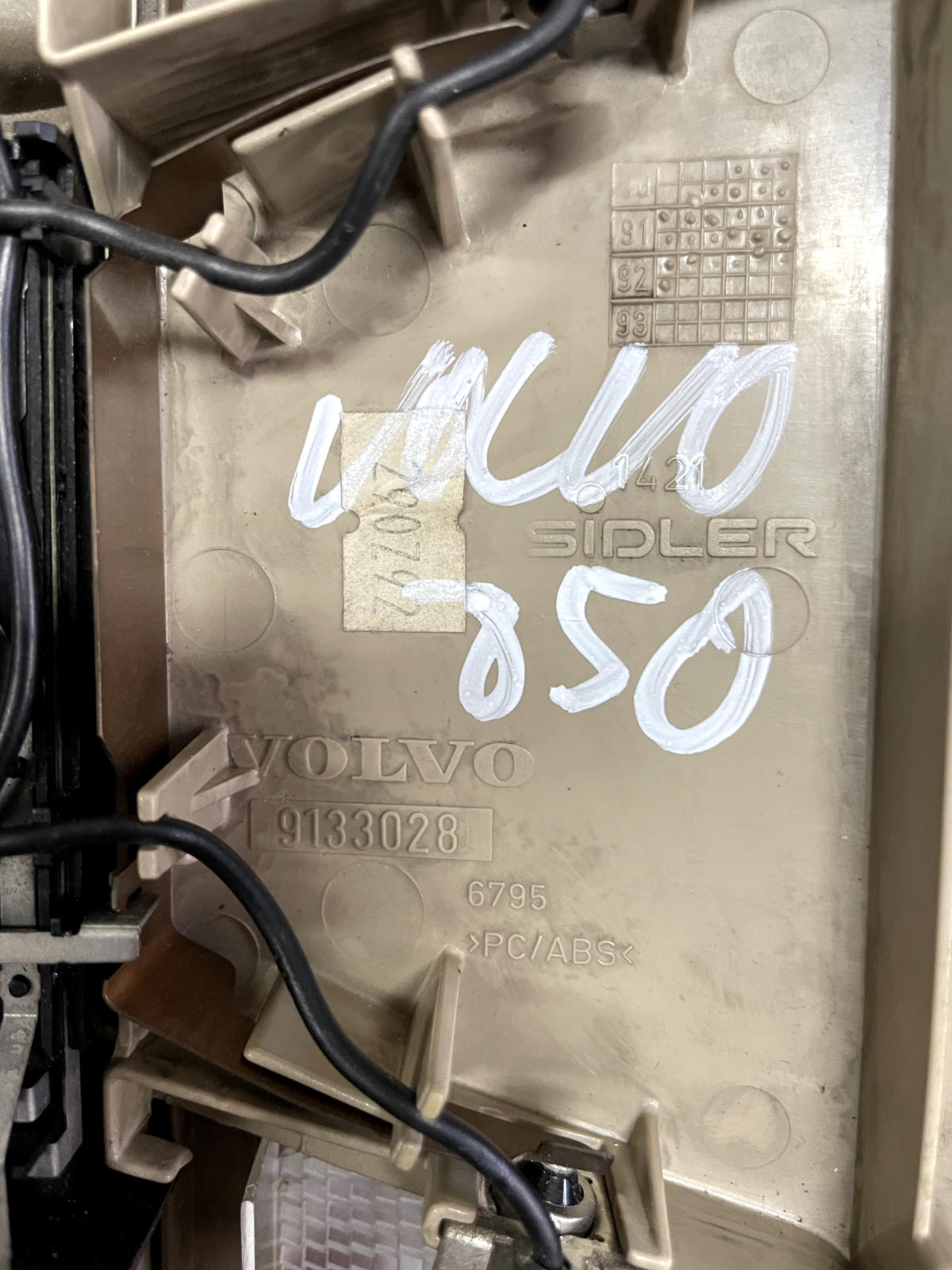 Plafoniera Luce Interna Anteriore Volvo 850 (1993.08/1997.10) 9133028 detail 2