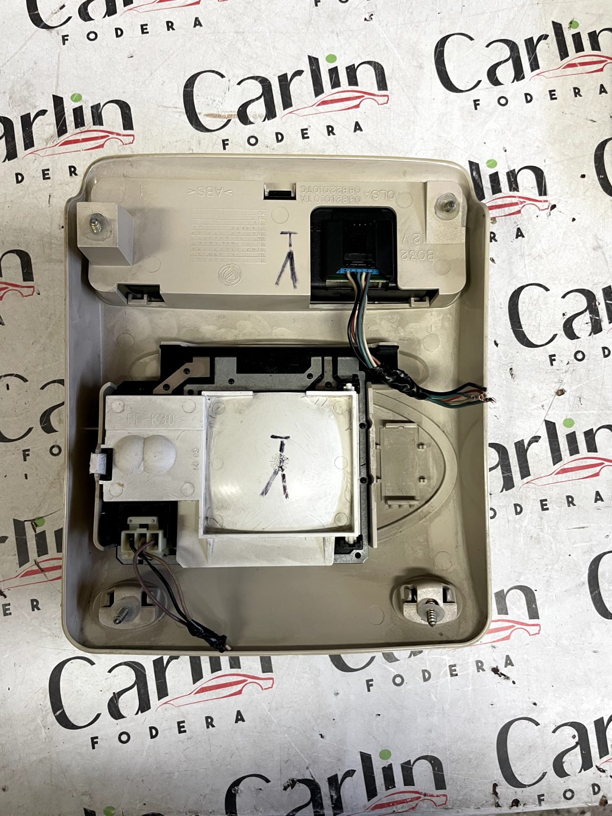 Plafoniera Luce Interna Lancia Y Beige detail 1